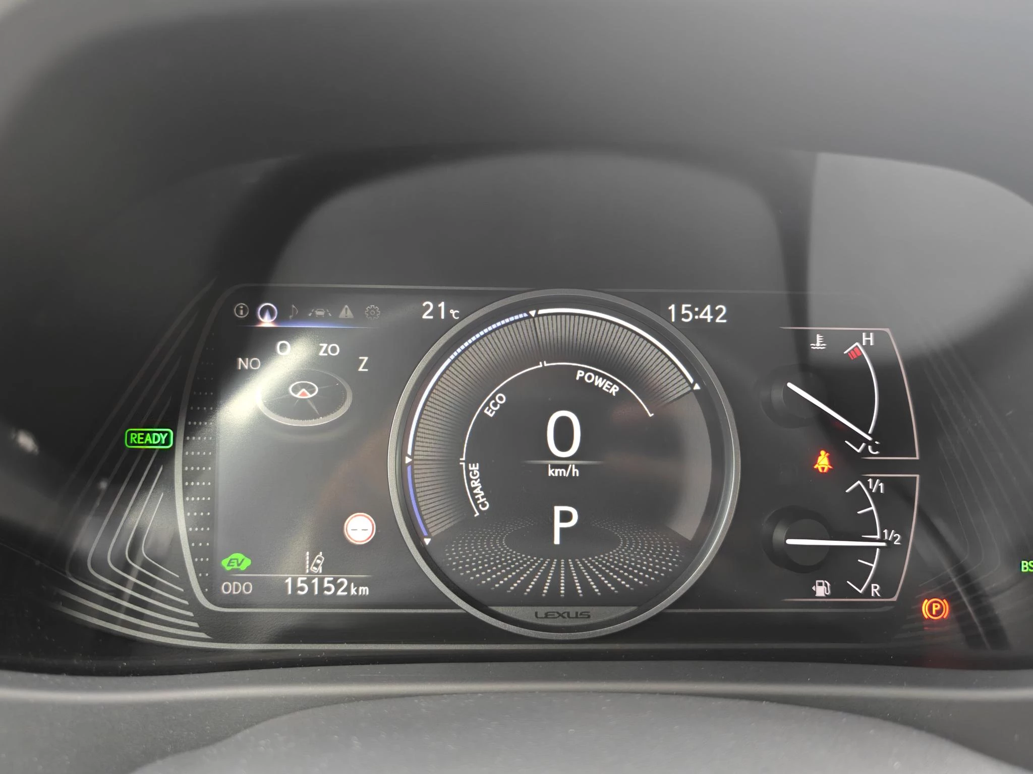 Hoofdafbeelding Lexus UX