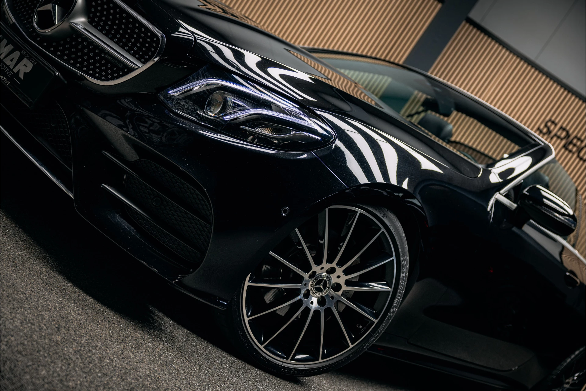 Hoofdafbeelding Mercedes-Benz E-Klasse