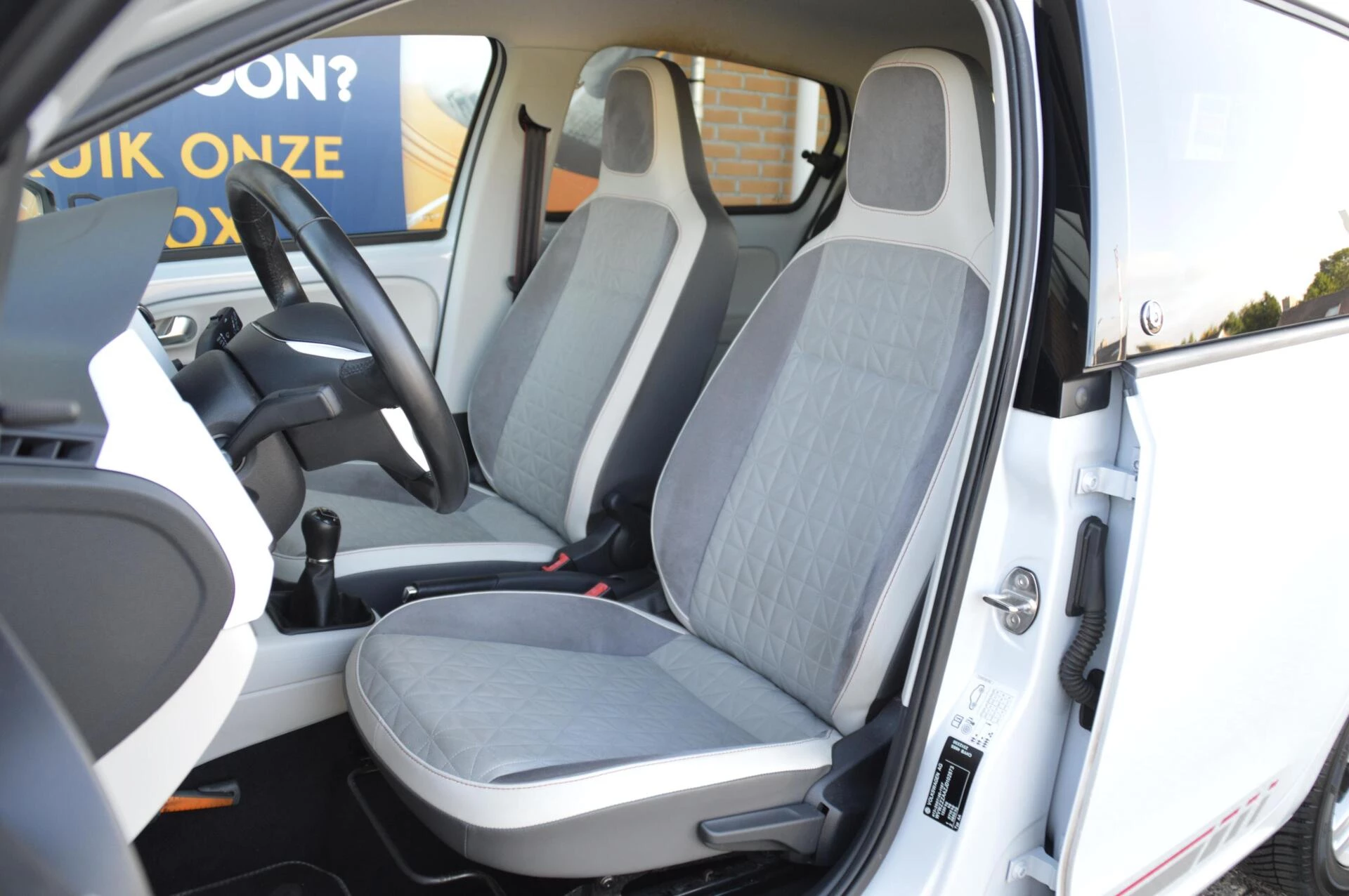 Hoofdafbeelding Volkswagen up!