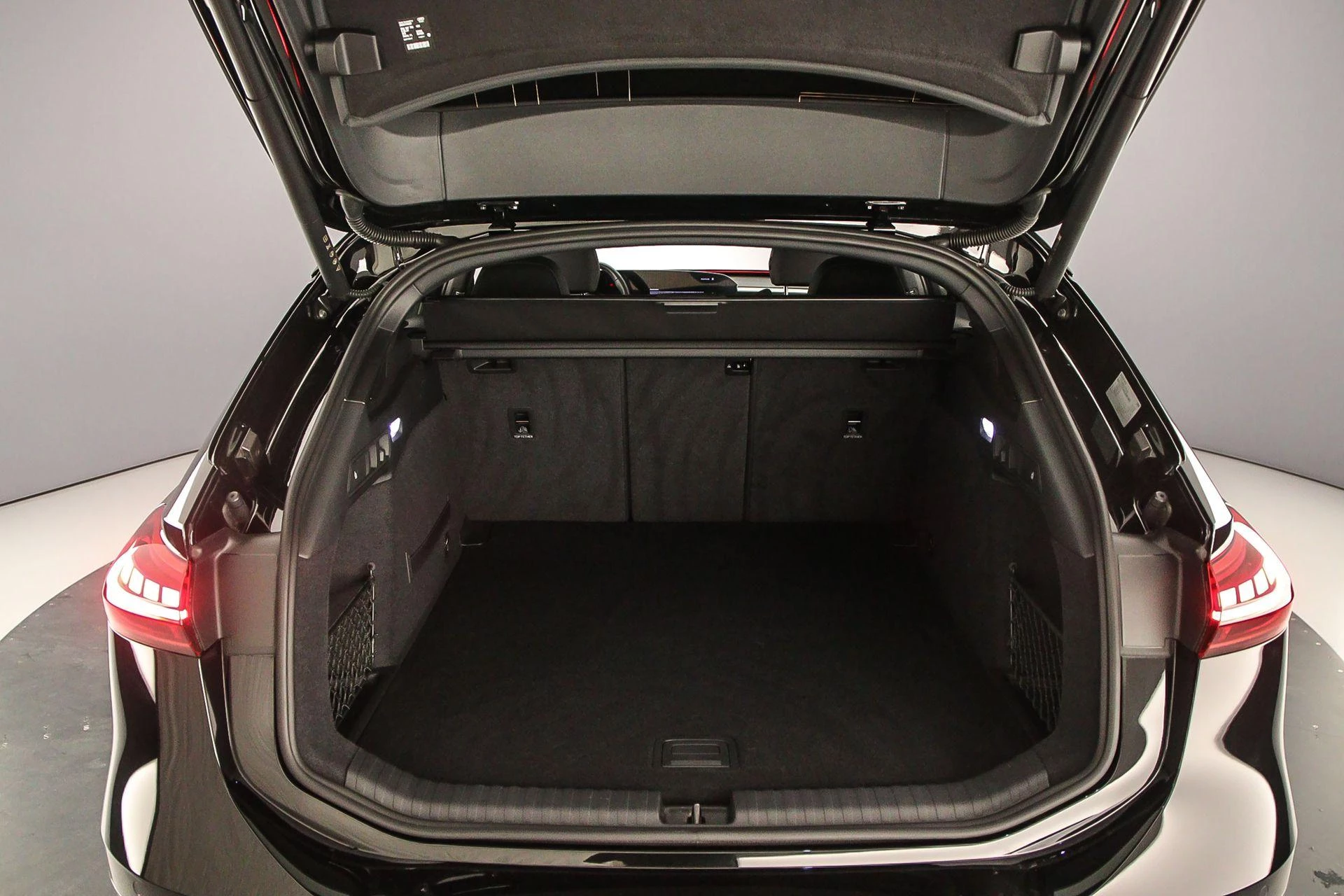 Hoofdafbeelding Audi A6 Avant e-tron