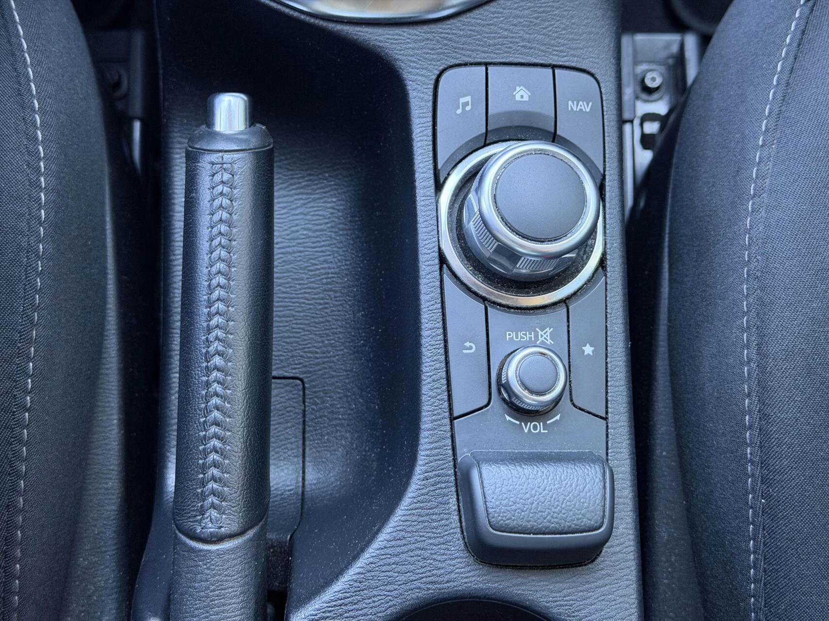 Hoofdafbeelding Mazda 2