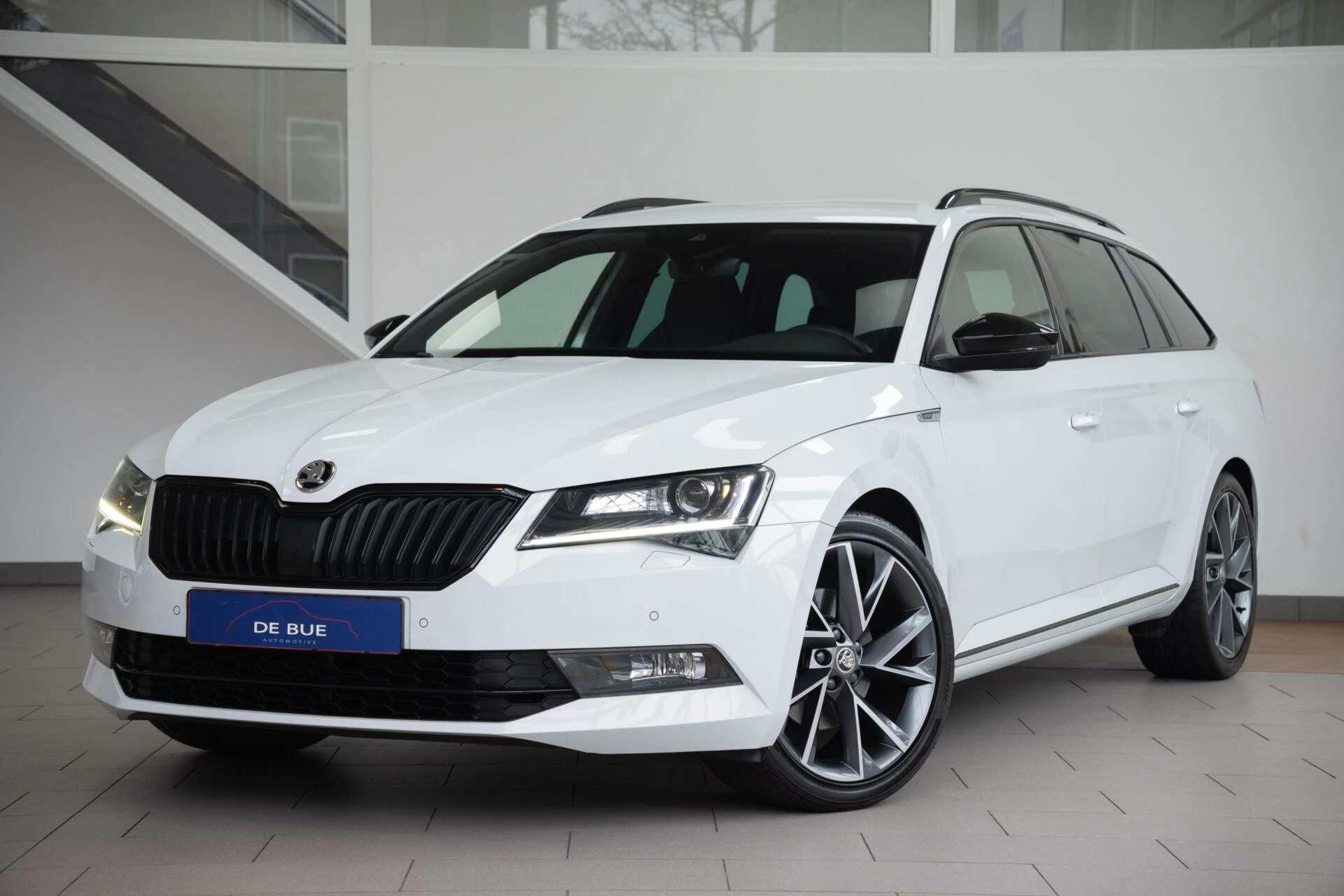 Hoofdafbeelding Škoda Superb