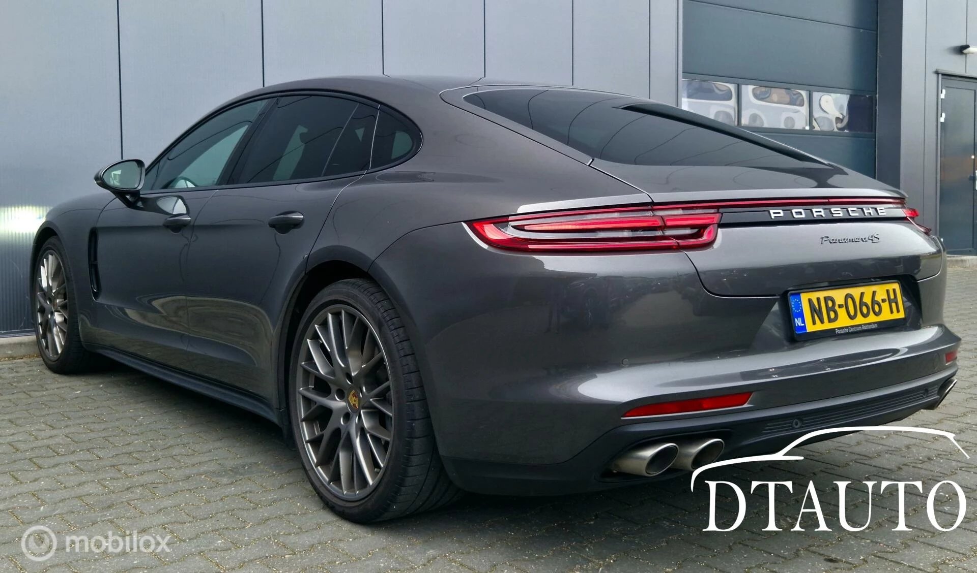 Hoofdafbeelding Porsche Panamera