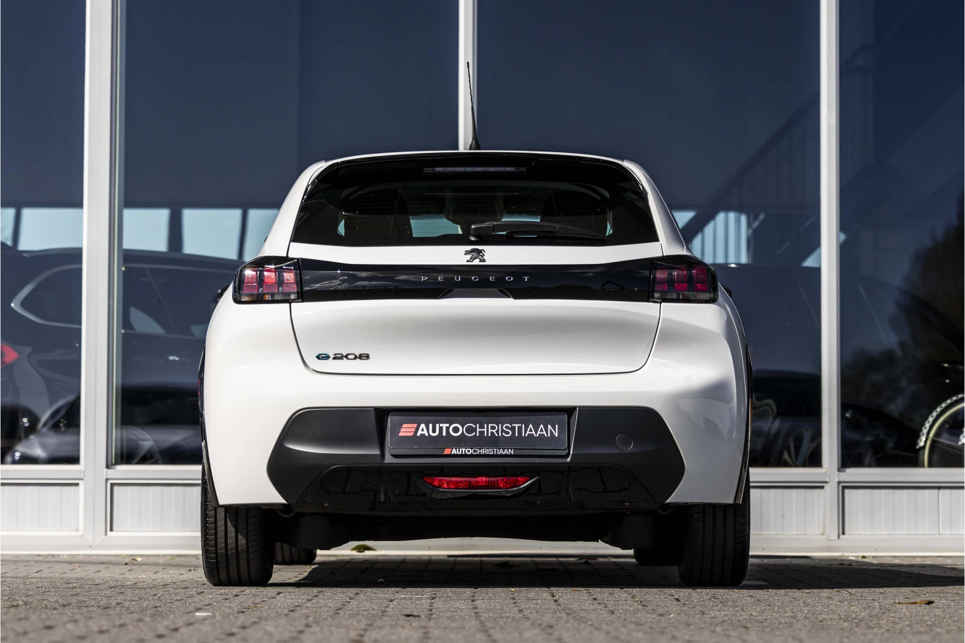 Hoofdafbeelding Peugeot e-208