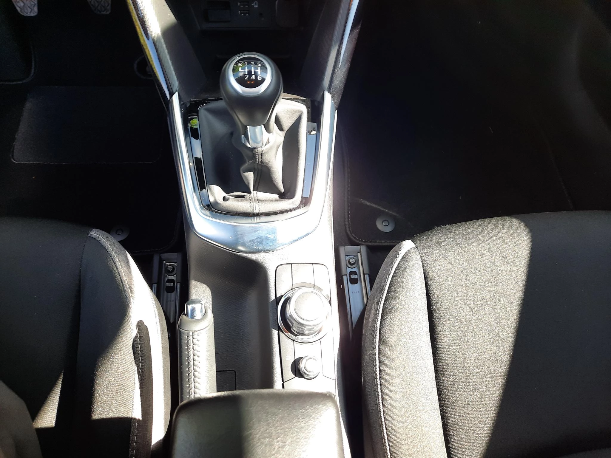 Hoofdafbeelding Mazda 2
