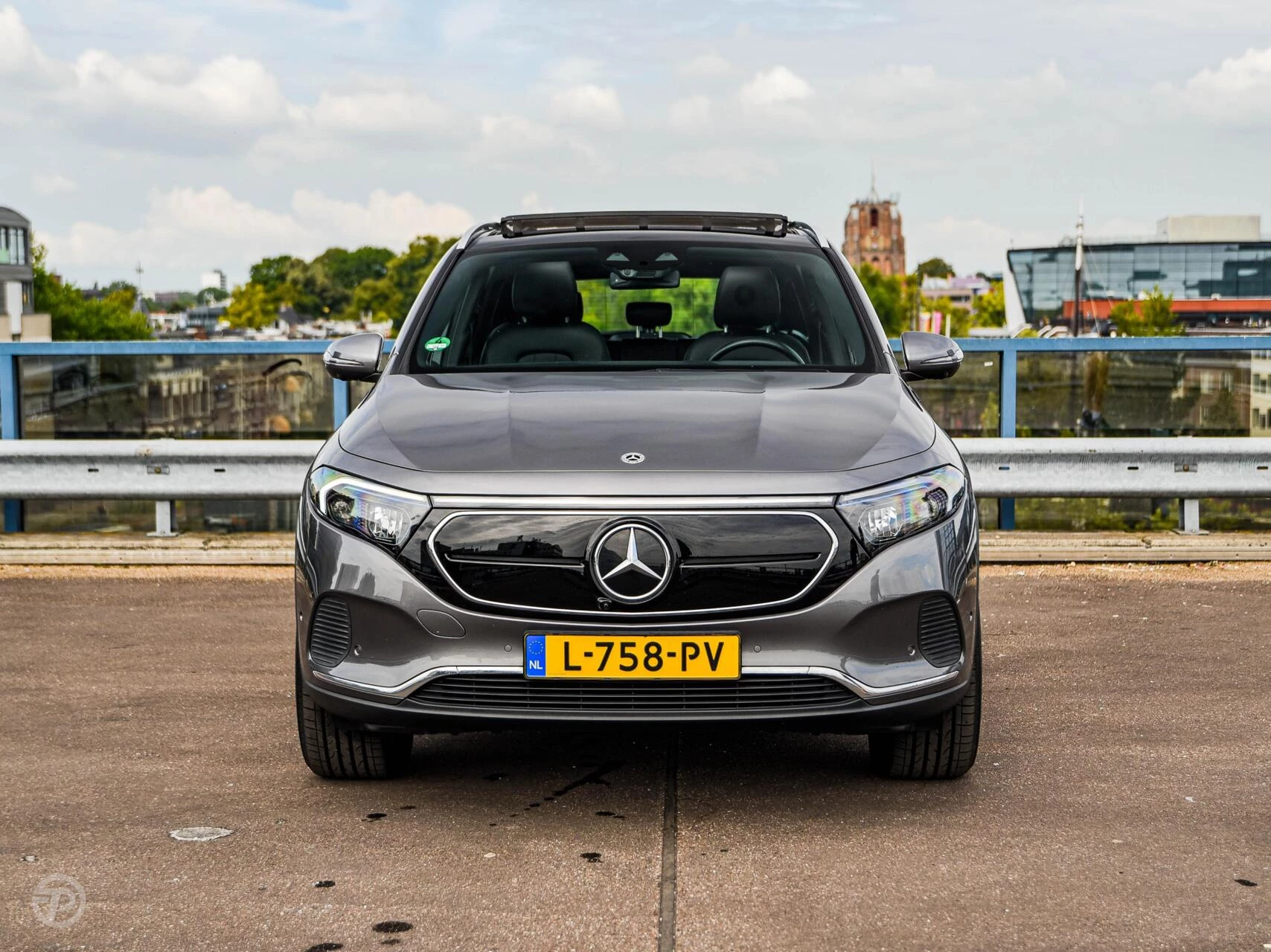 Hoofdafbeelding Mercedes-Benz EQA