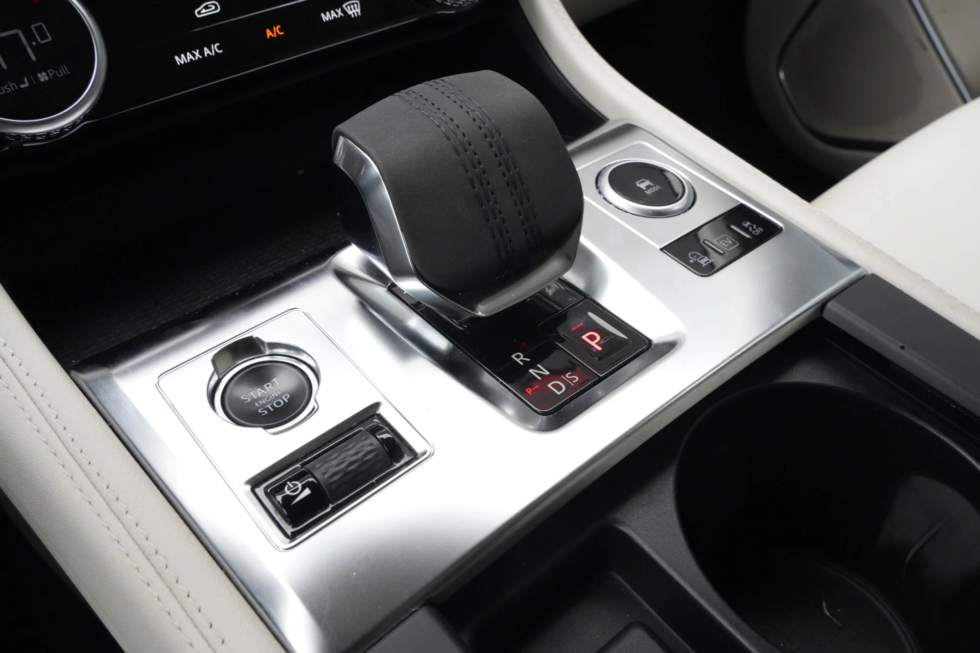 Hoofdafbeelding Jaguar F-PACE