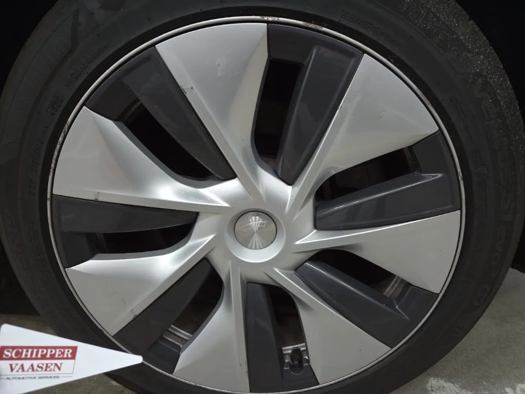 Hoofdafbeelding Tesla Model Y