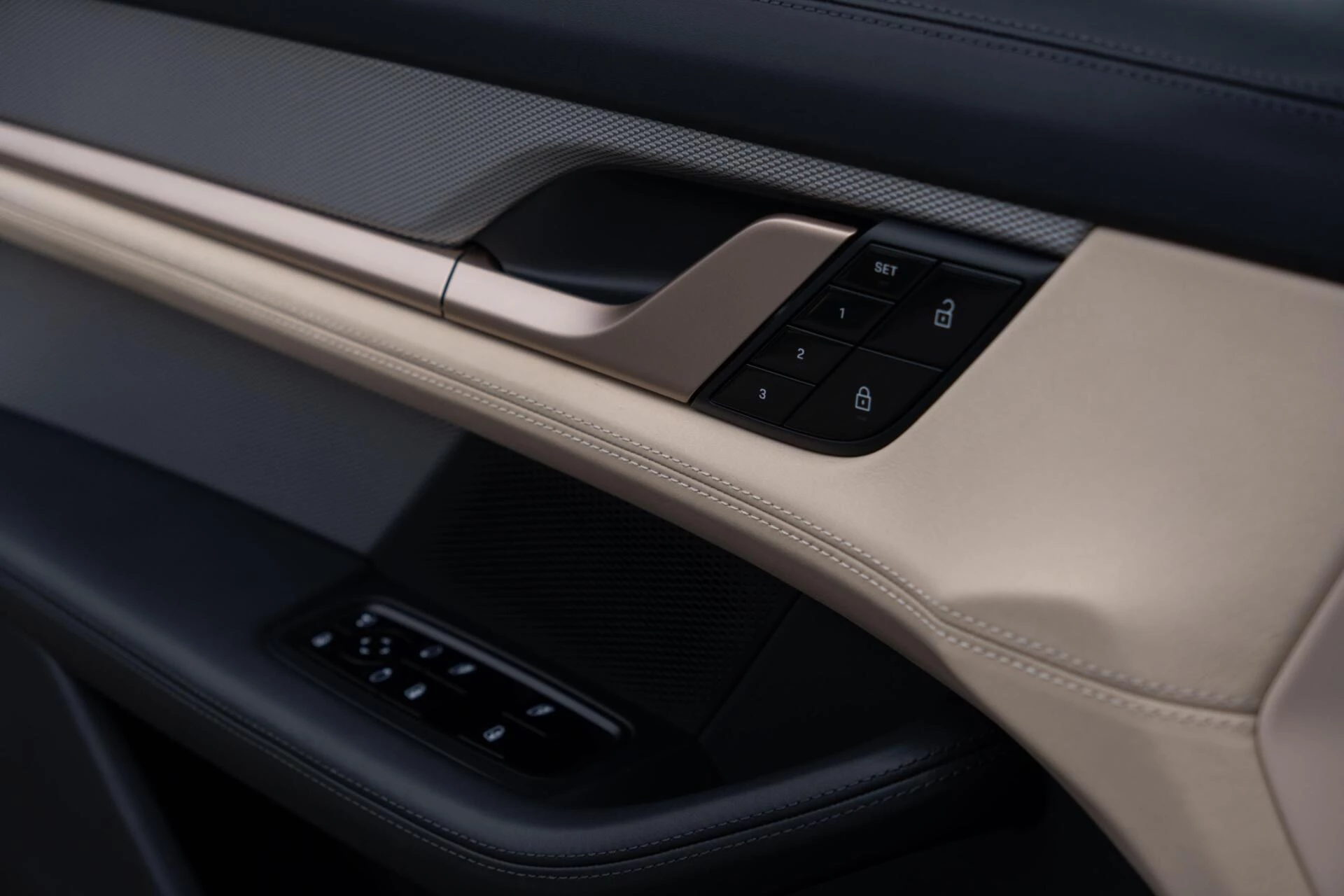 Hoofdafbeelding Porsche Taycan