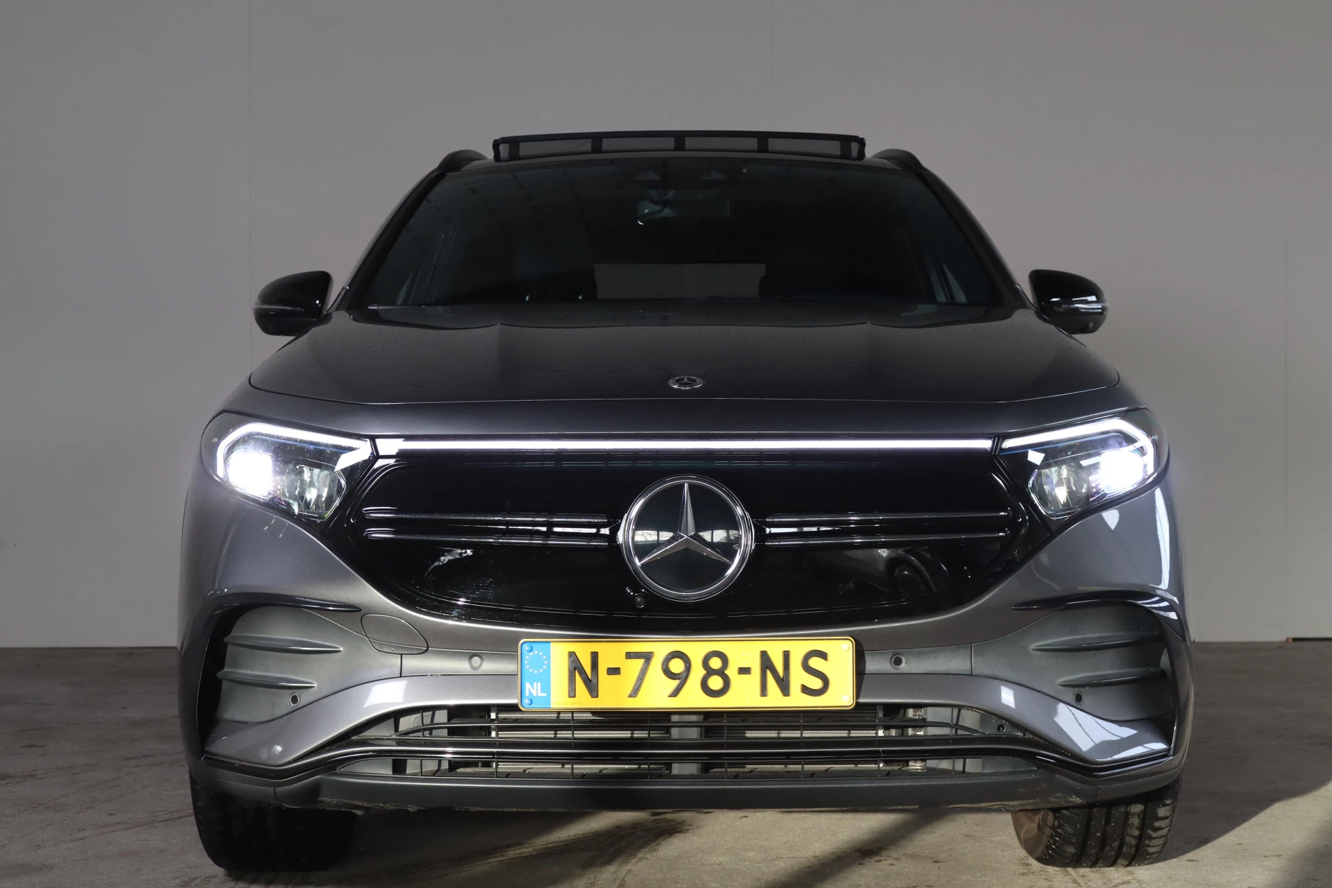 Hoofdafbeelding Mercedes-Benz EQA