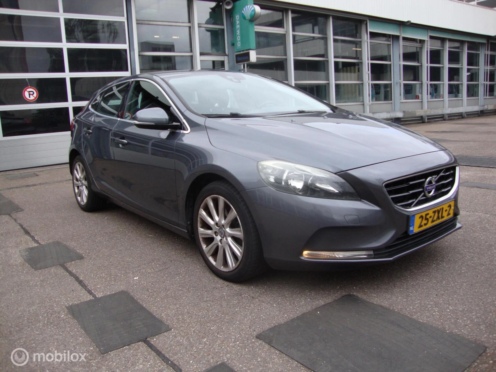 Hoofdafbeelding Volvo V40