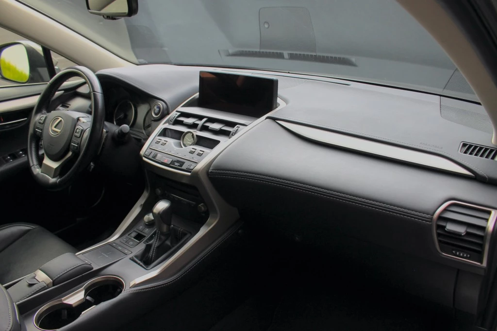 Hoofdafbeelding Lexus NX