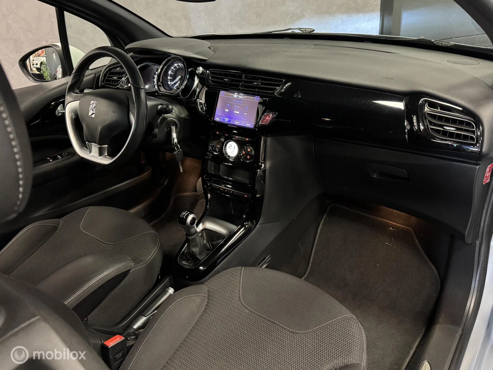 Hoofdafbeelding DS DS 3