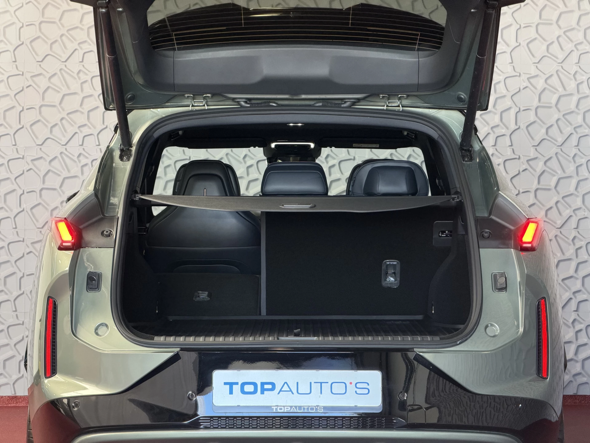 Hoofdafbeelding Lynk & Co 08