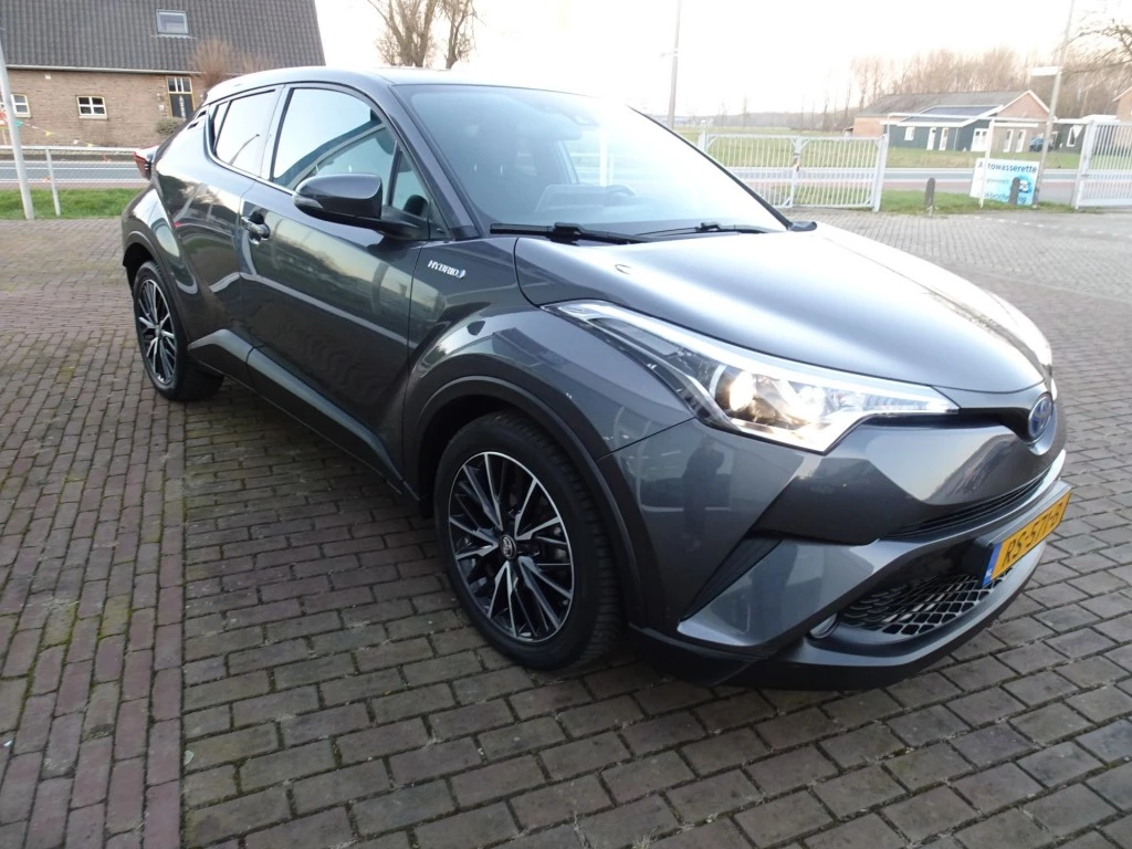 Hoofdafbeelding Toyota C-HR