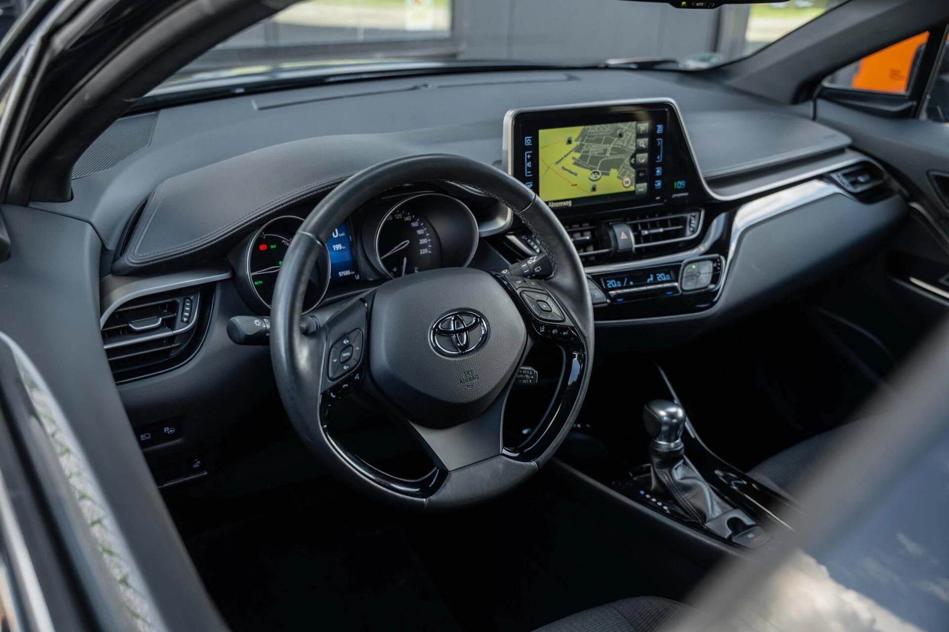 Hoofdafbeelding Toyota C-HR