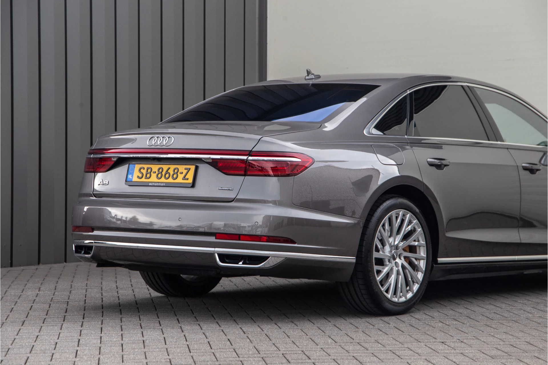 Hoofdafbeelding Audi A8