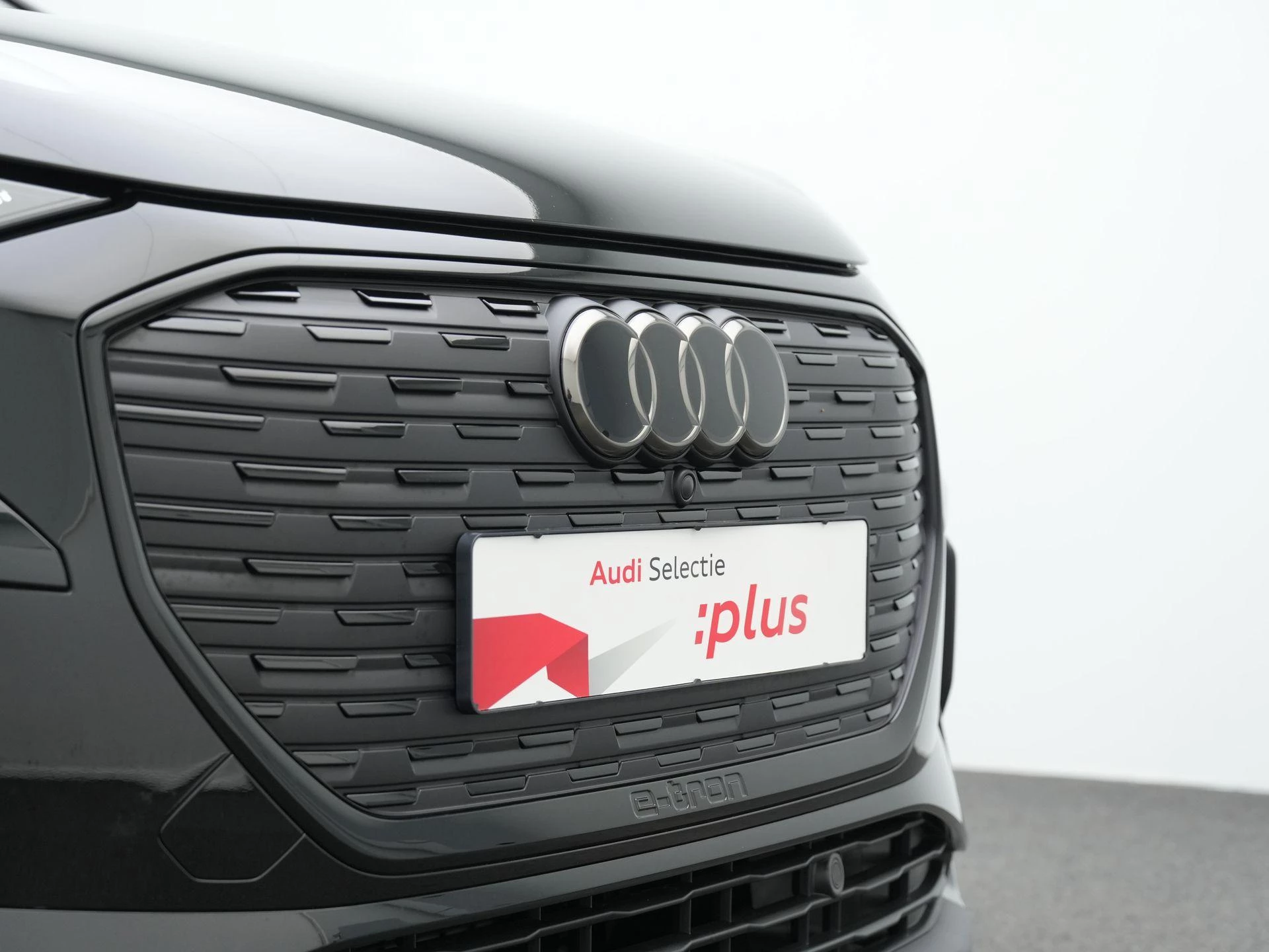Hoofdafbeelding Audi Q4 e-tron