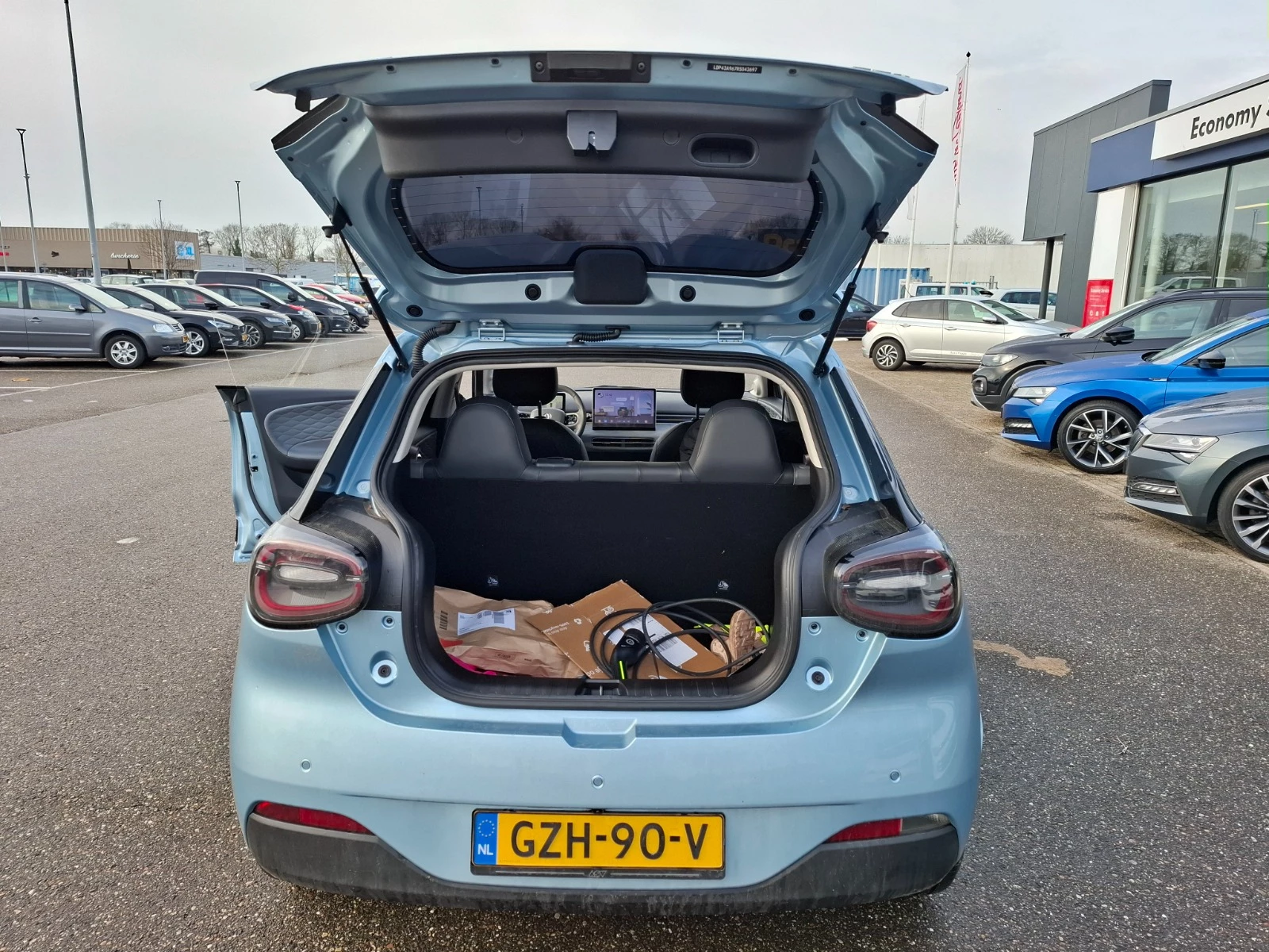 Hoofdafbeelding Dongfeng Box