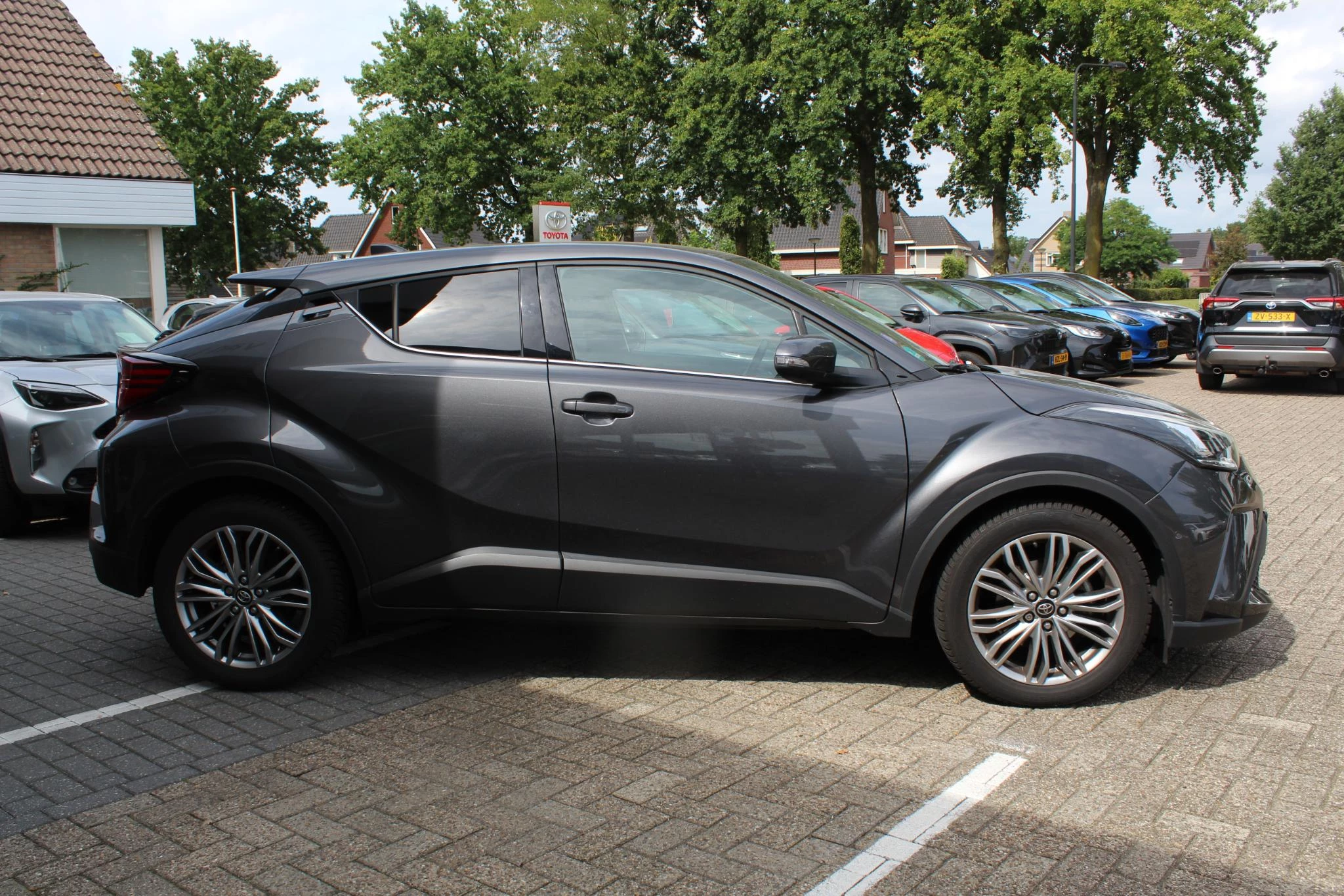 Hoofdafbeelding Toyota C-HR