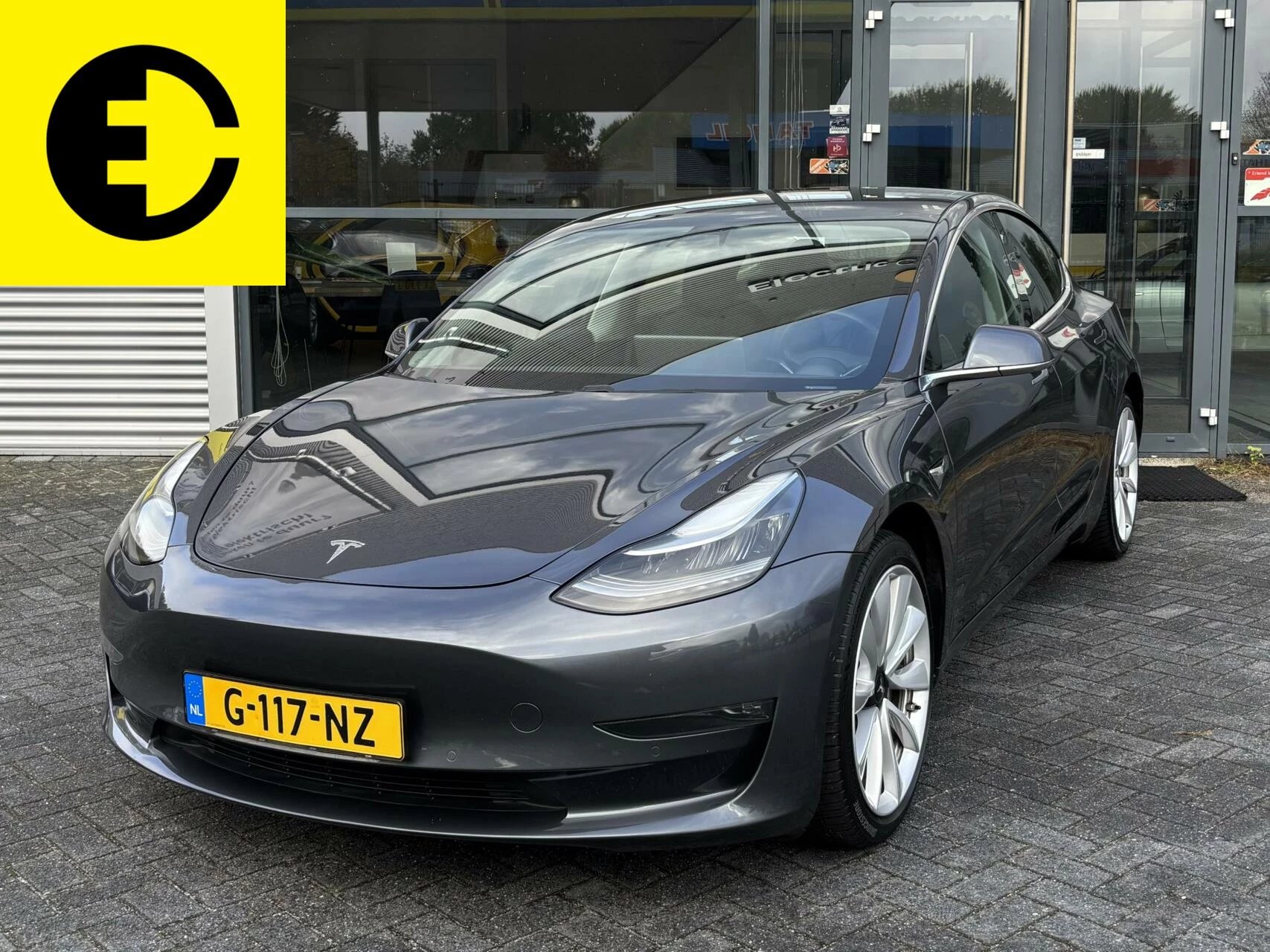 Hoofdafbeelding Tesla Model 3