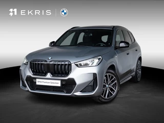 BMW X1 xDrive23i | M Sportpakket | Travel Pack | Achteruitrijcamera | Panoramadak | Stoelverwarming | 18'' | Lentevoordeel