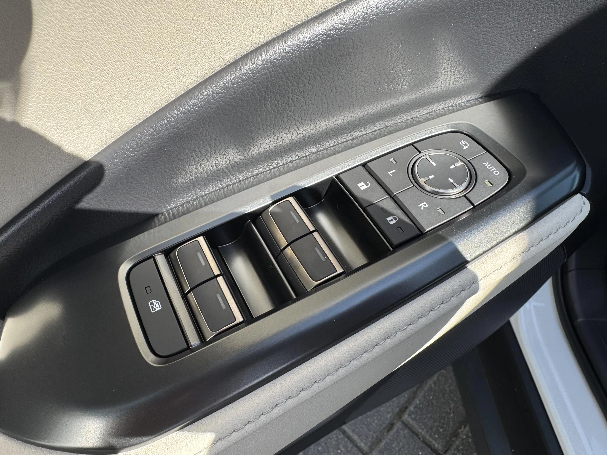 Hoofdafbeelding Lexus LBX