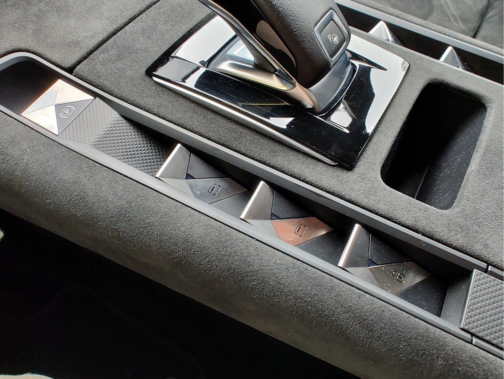 Hoofdafbeelding DS DS 7