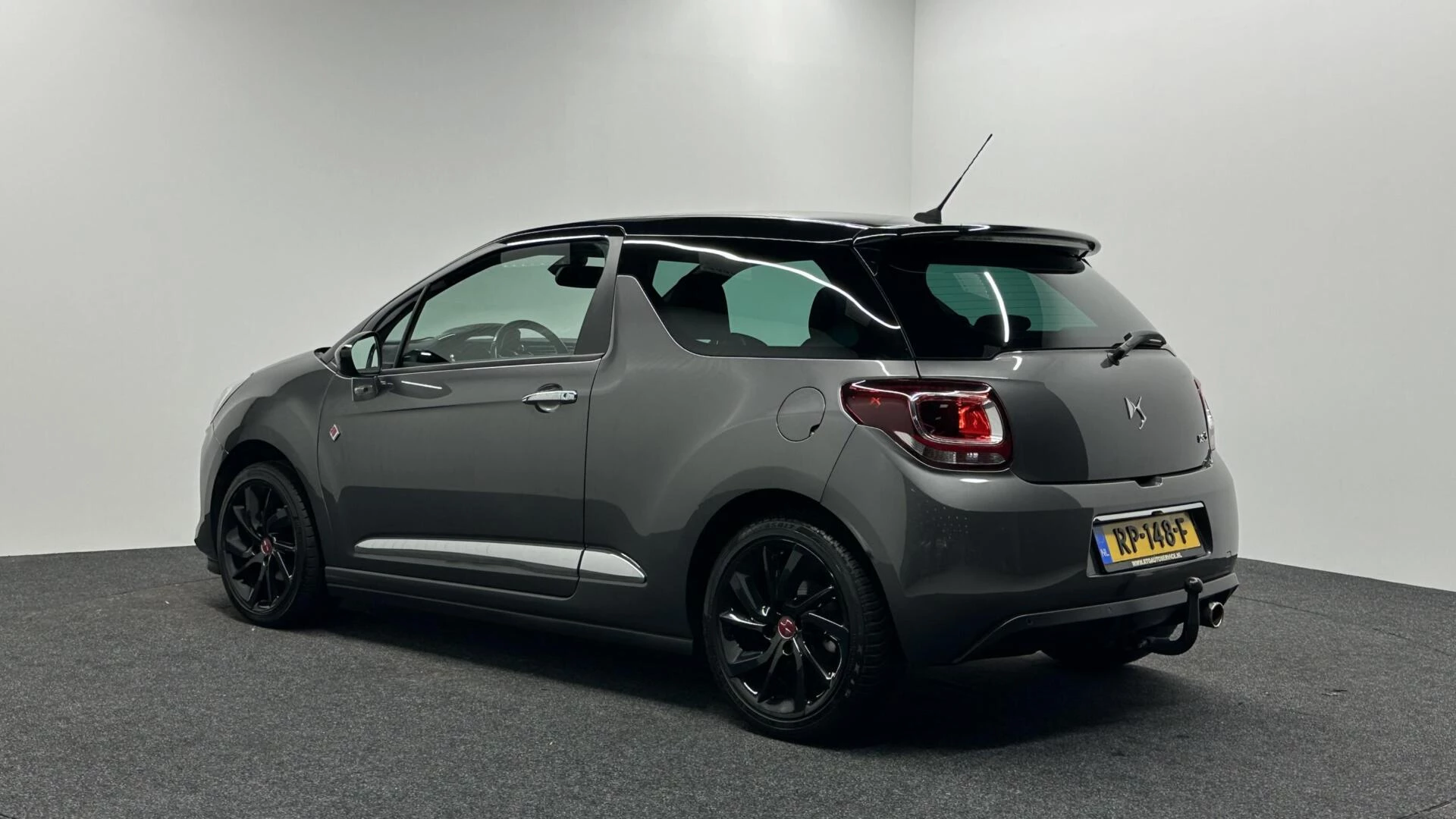 Hoofdafbeelding DS DS 3