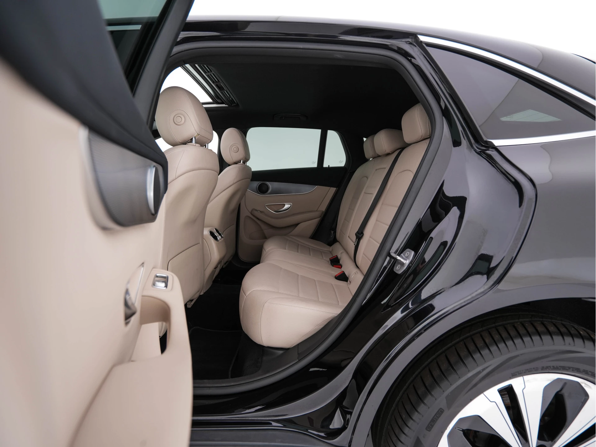 Hoofdafbeelding Mercedes-Benz EQC