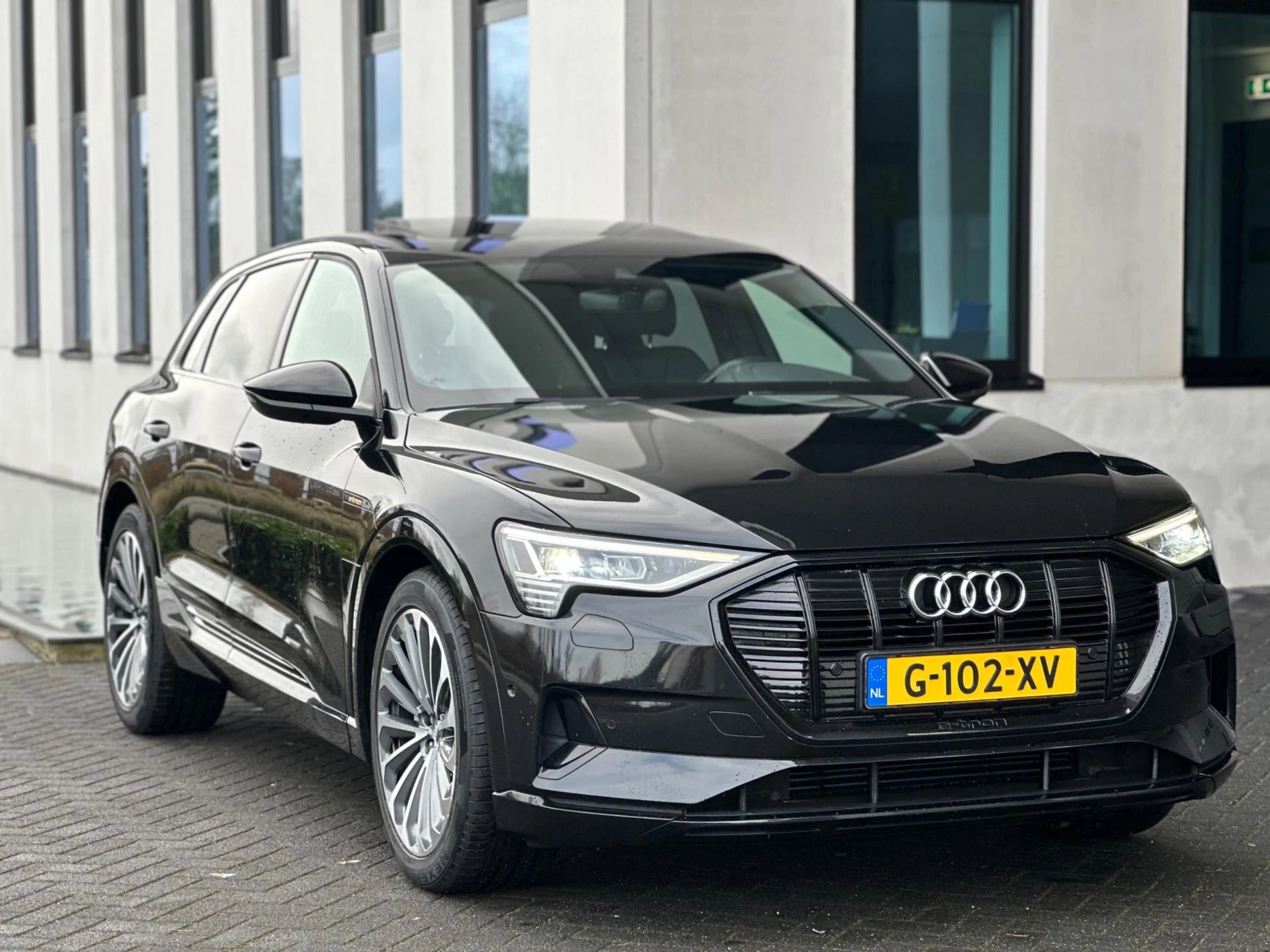 Hoofdafbeelding Audi e-tron