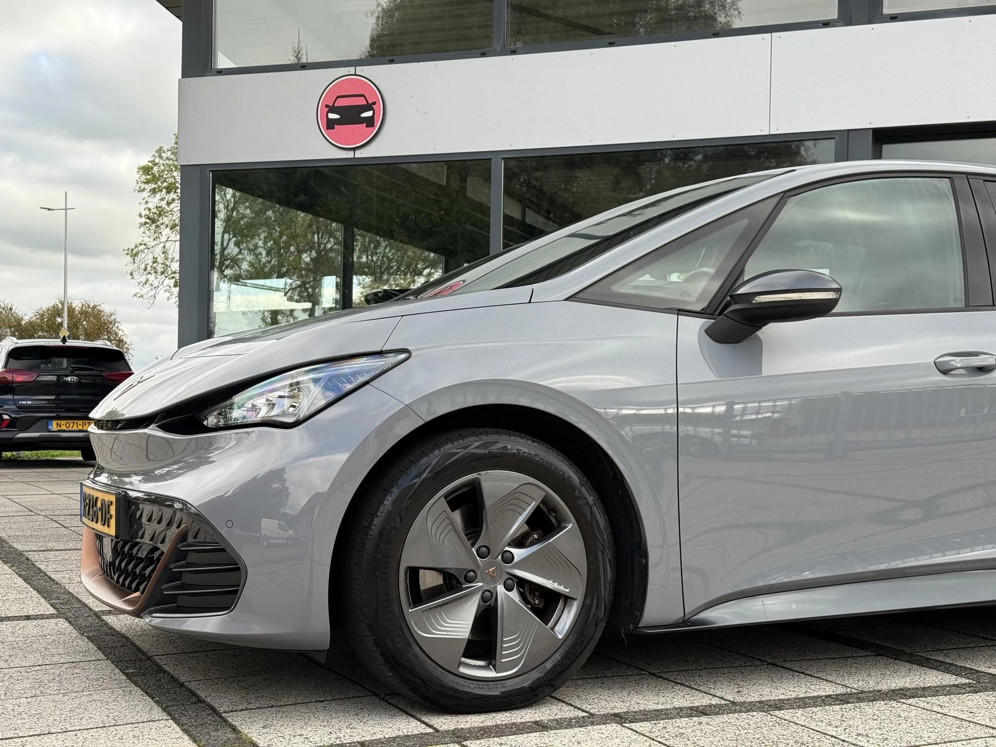 Hoofdafbeelding CUPRA Born