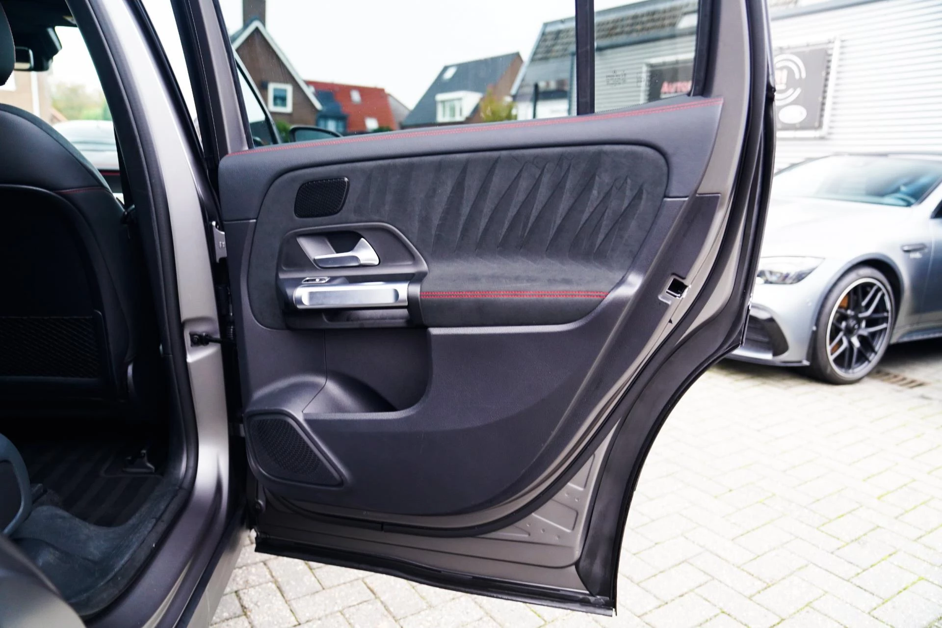 Hoofdafbeelding Mercedes-Benz EQB