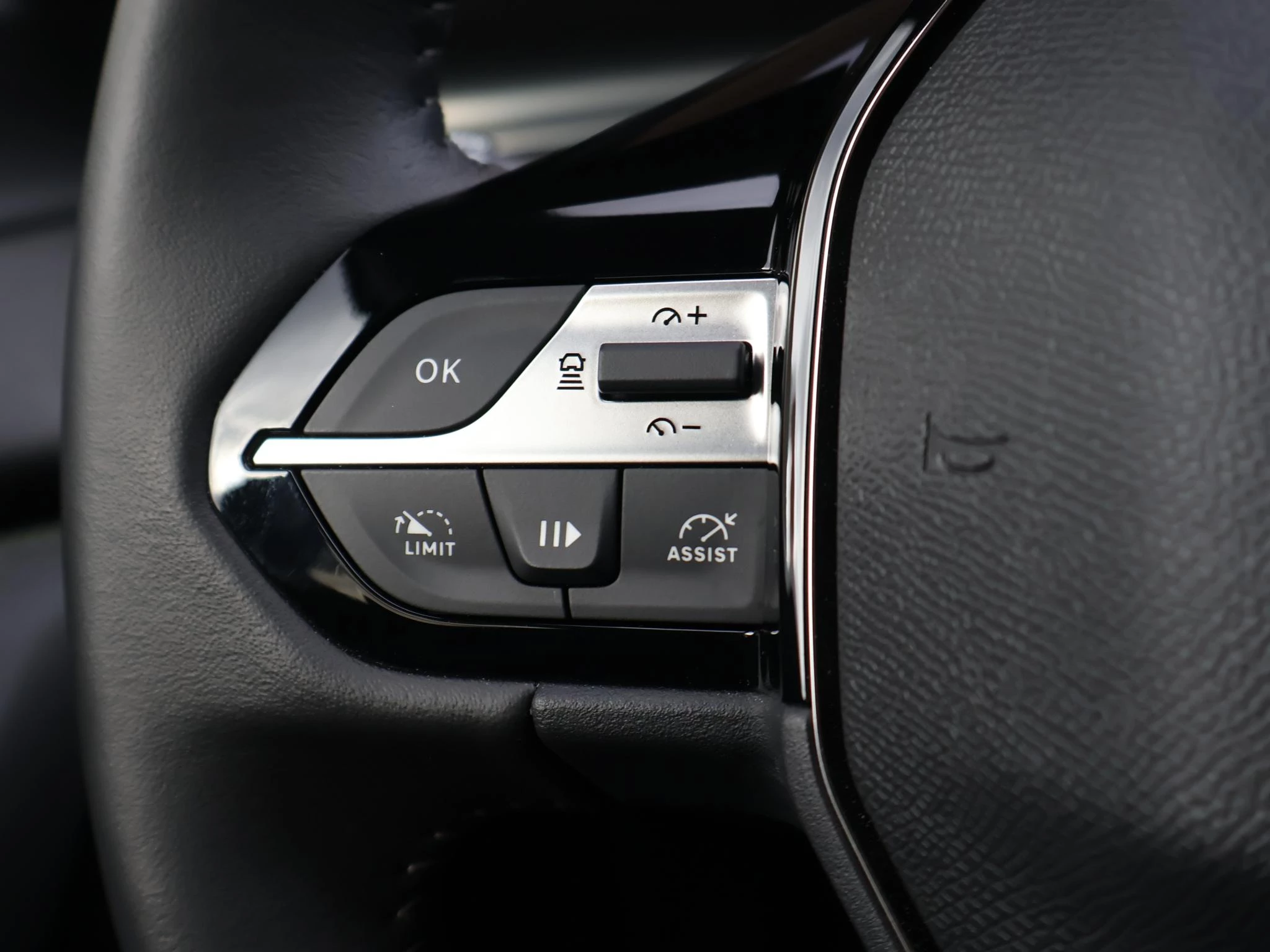 Hoofdafbeelding Peugeot e-308