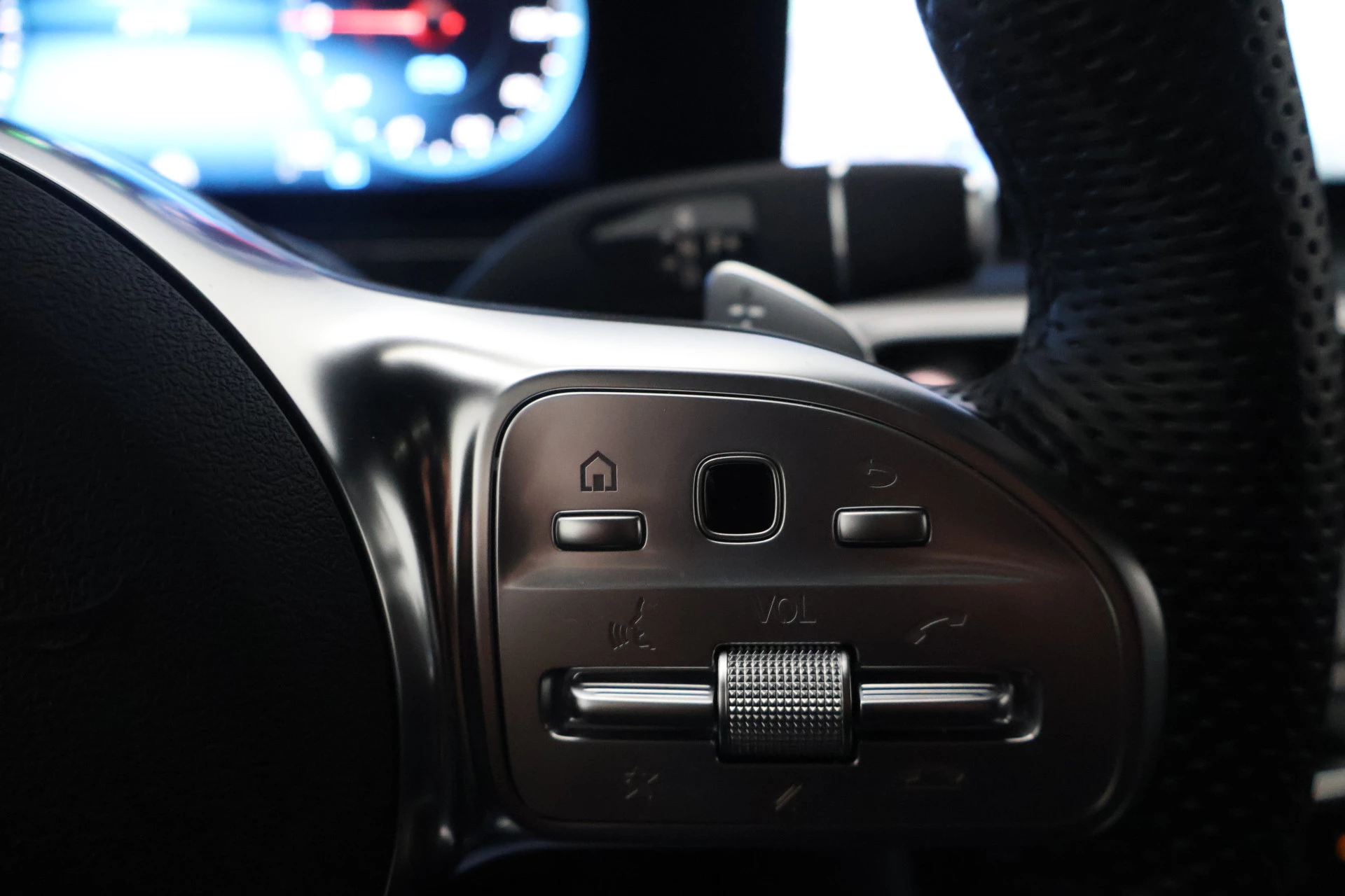 Hoofdafbeelding Mercedes-Benz EQC