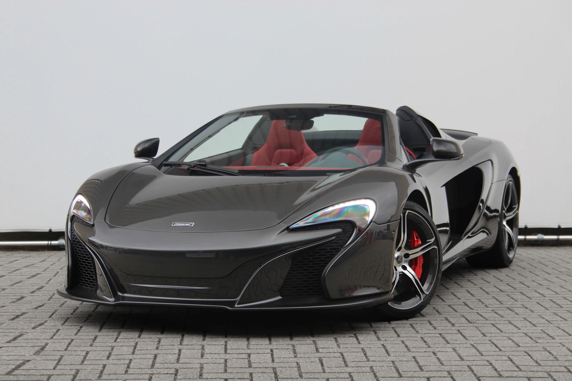 Hoofdafbeelding McLaren 650S