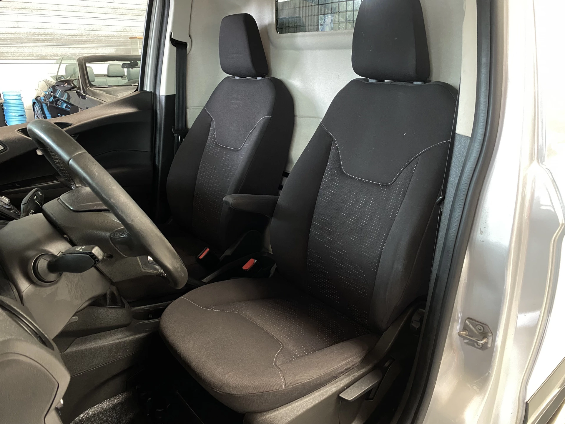 Hoofdafbeelding Ford Transit Courier