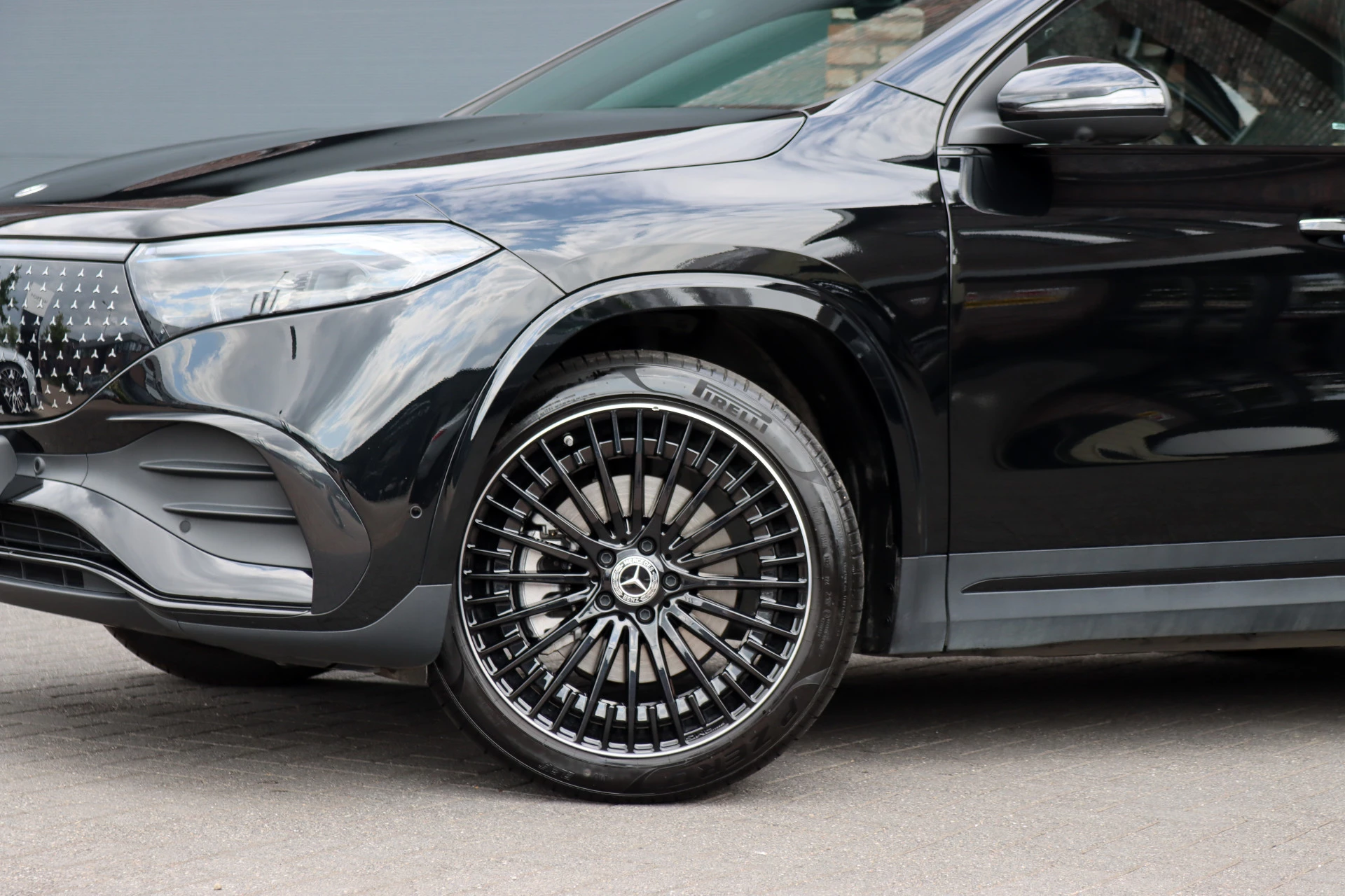 Hoofdafbeelding Mercedes-Benz EQA