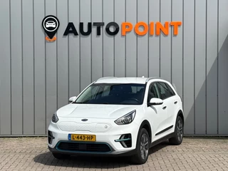 Hoofdafbeelding Kia e-Niro Kia E-Niro DynamicLine 39 kWh ORG NL 1e EIG DEALEROND|CAMERA|ADAPT.CRUISE|LANE.ASSIST|NAVI|CARPLAY|