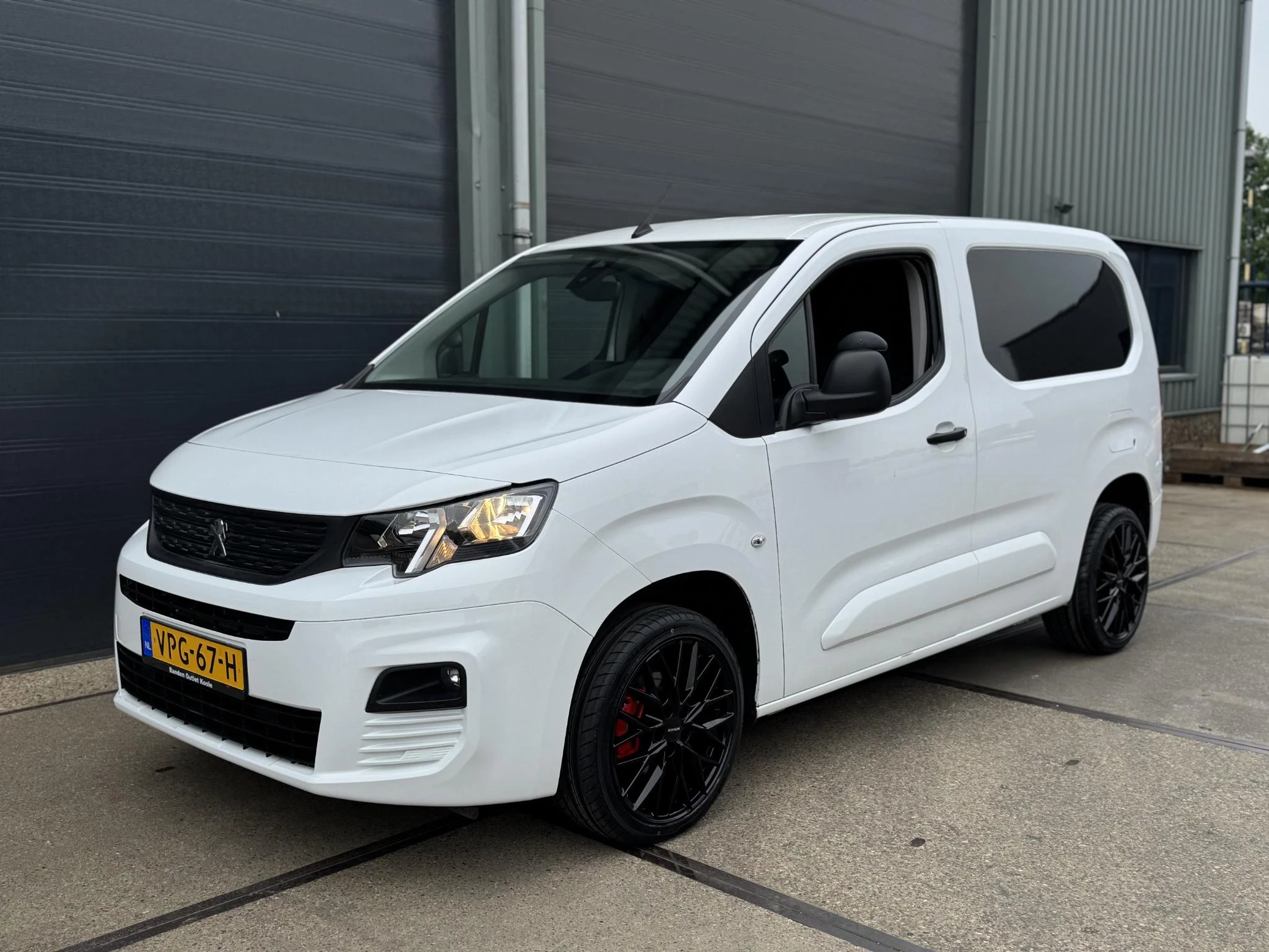 Hoofdafbeelding Peugeot Partner