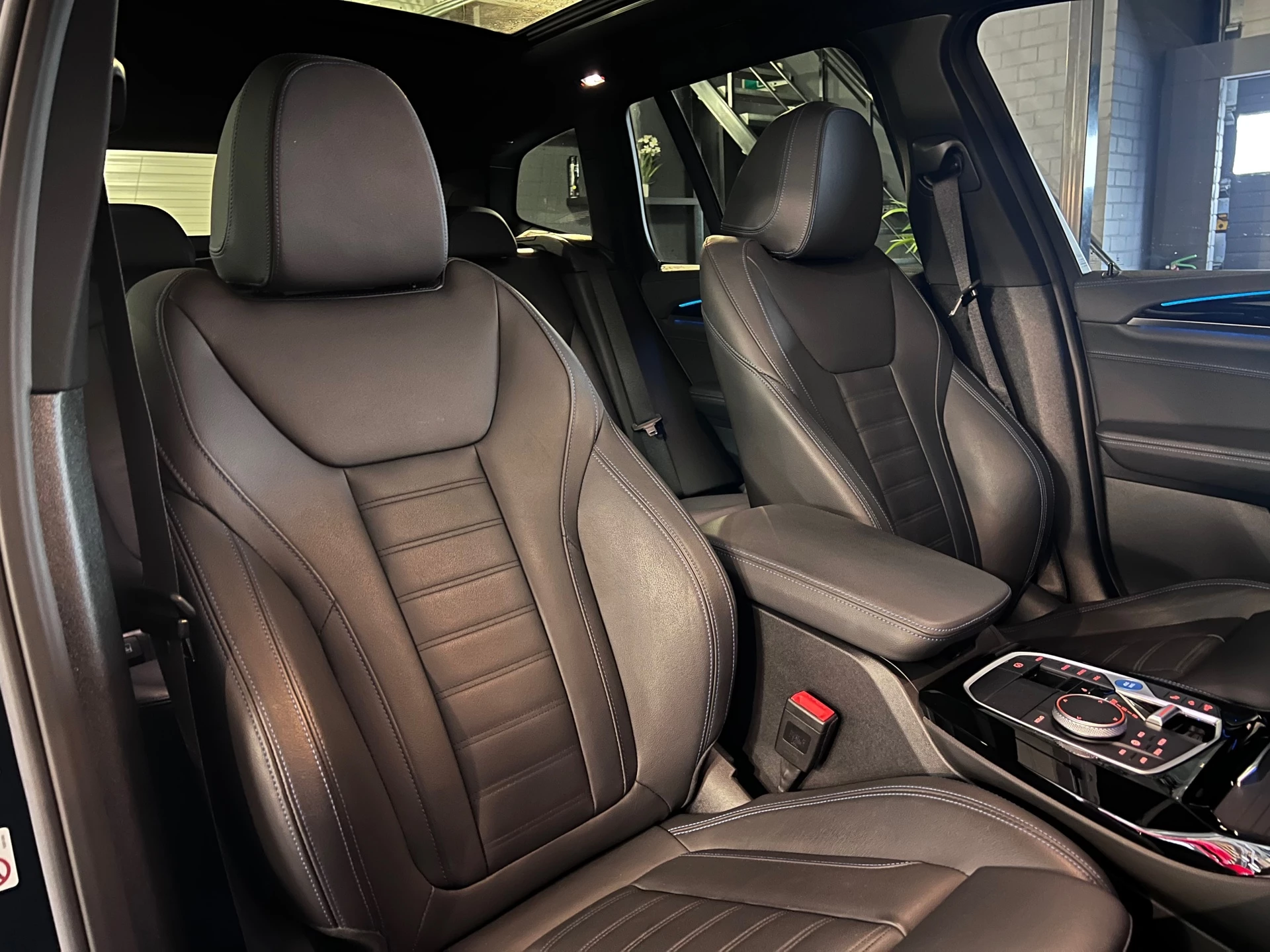 Hoofdafbeelding BMW iX3