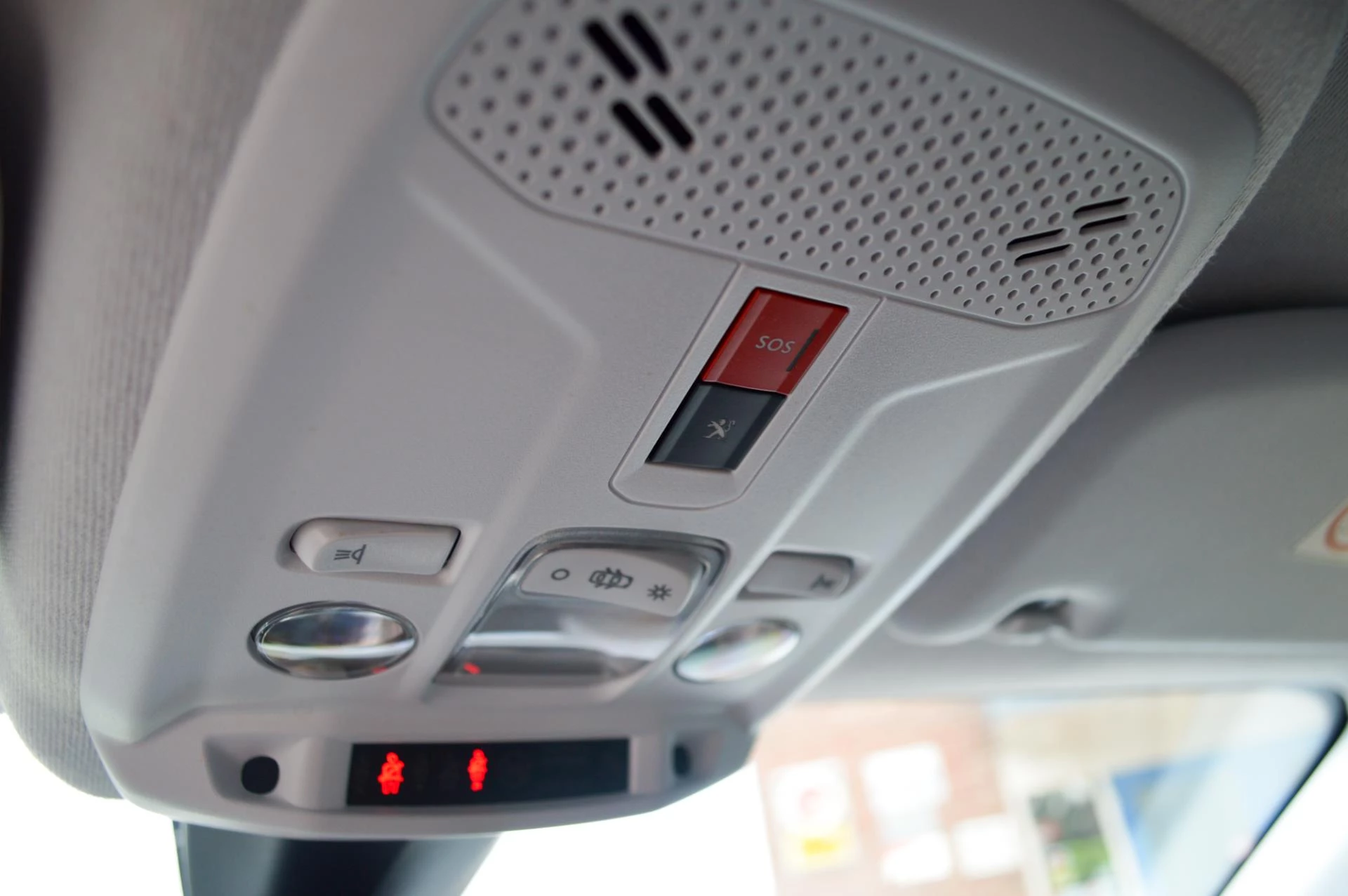 Hoofdafbeelding Peugeot e-208