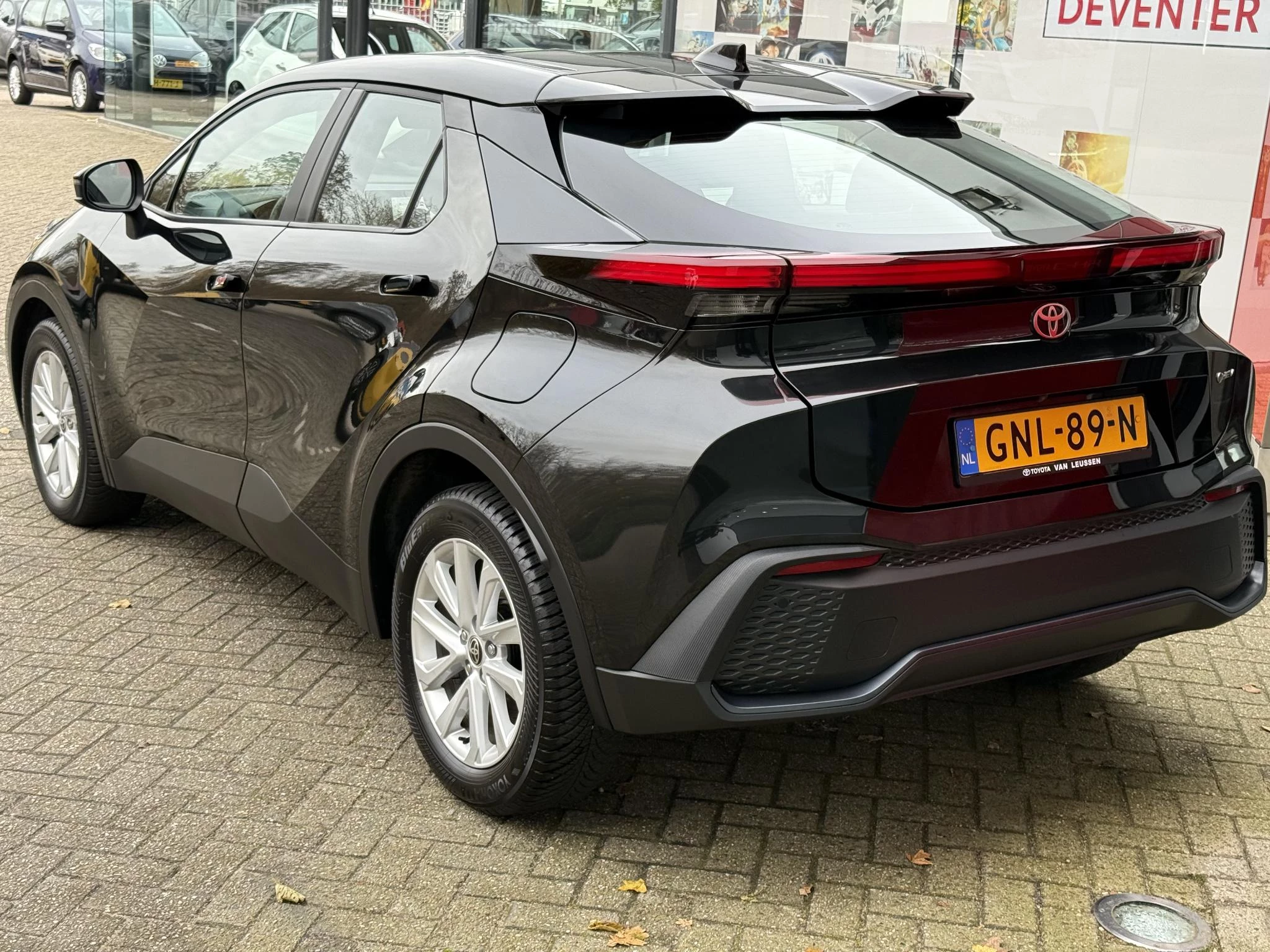 Hoofdafbeelding Toyota C-HR