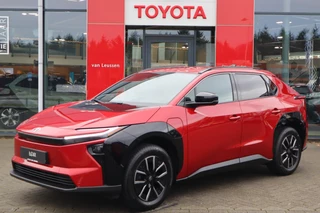 Hoofdafbeelding Toyota bZ4X Toyota bZ4X DYNAMIC 73 KWH FACELIFT MODEL 2026! NIEUW & DIRECT LEVERBAAR!! STOEL/STUURVERW. 360-CAMERA BLISS DRAADLOOS-LADEN APPLE/ANDROID