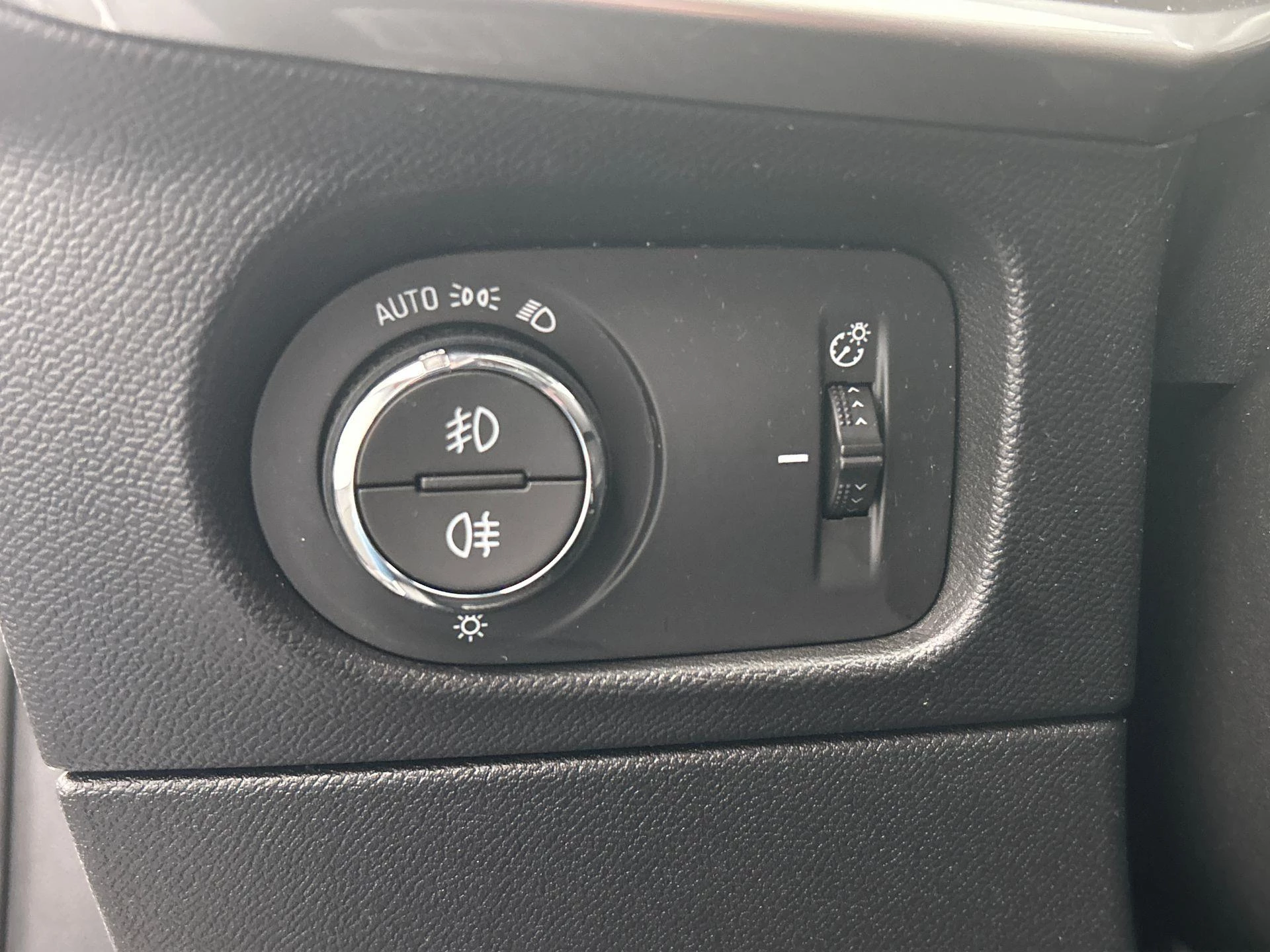 Hoofdafbeelding Opel Mokka-e