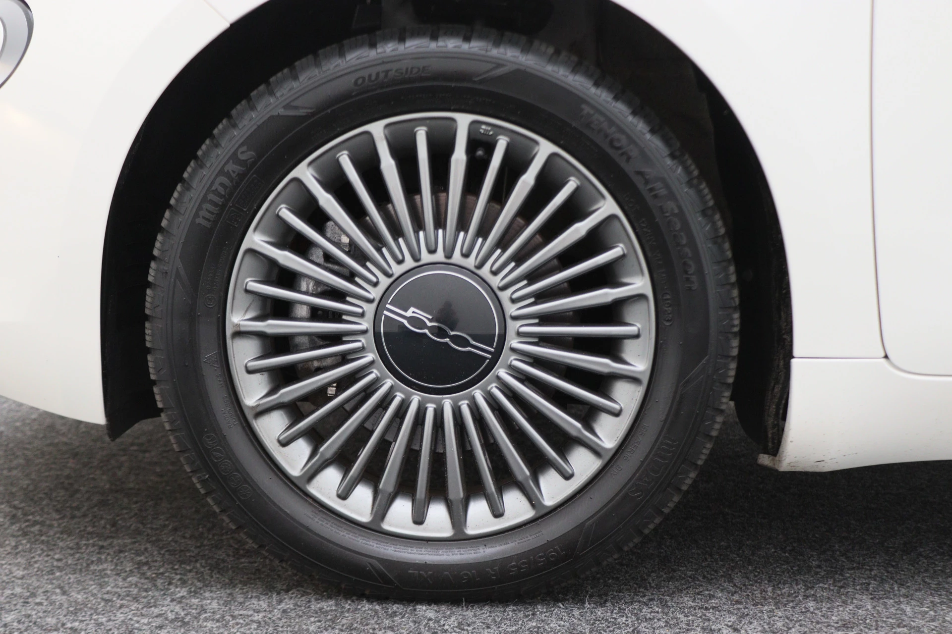 Hoofdafbeelding Fiat 500e