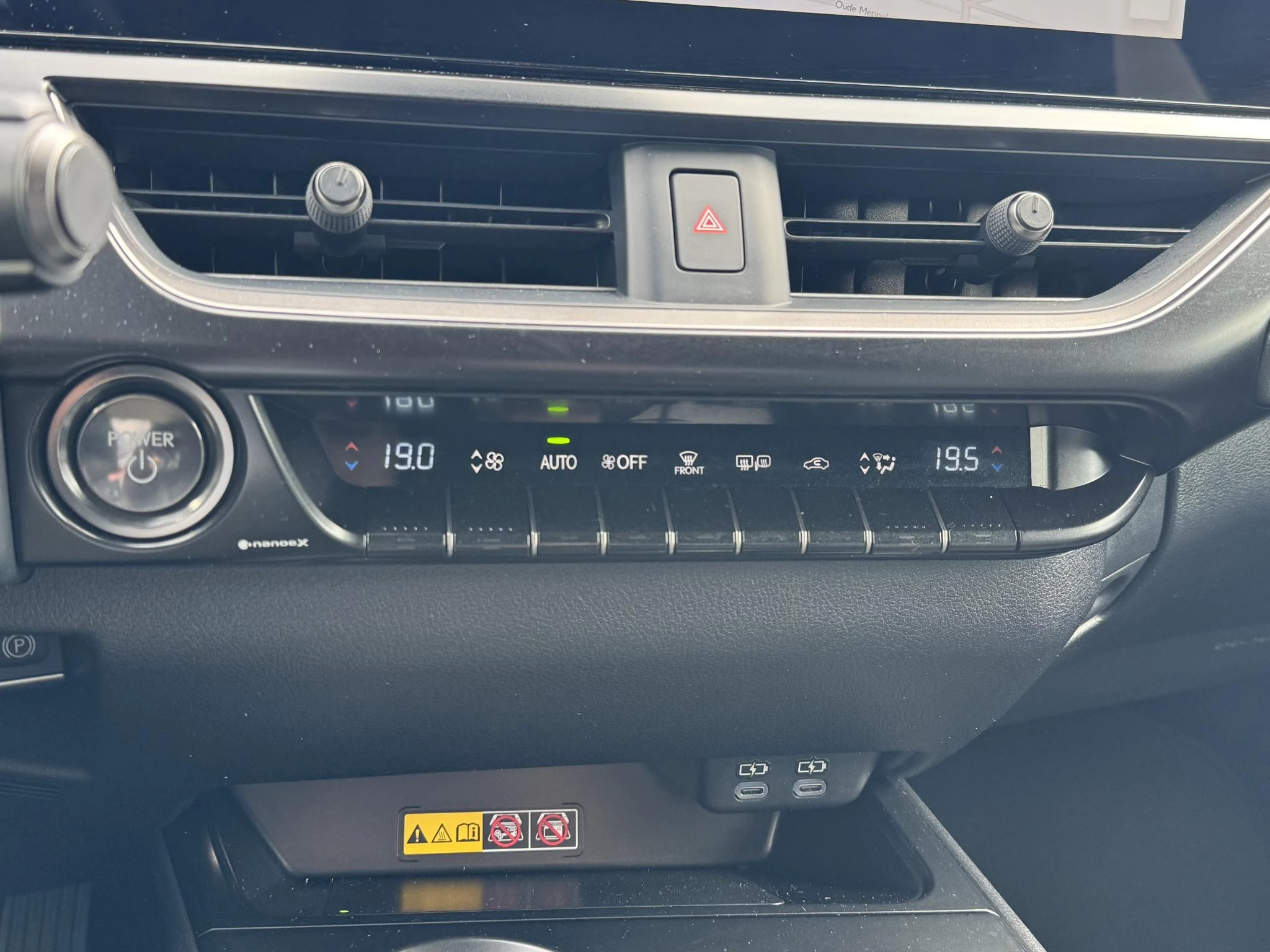 Hoofdafbeelding Lexus UX