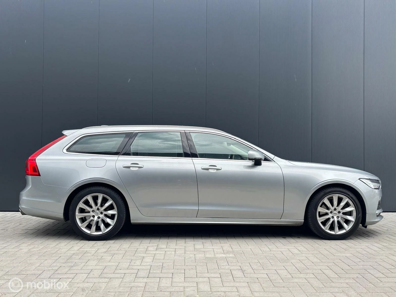 Hoofdafbeelding Volvo V90