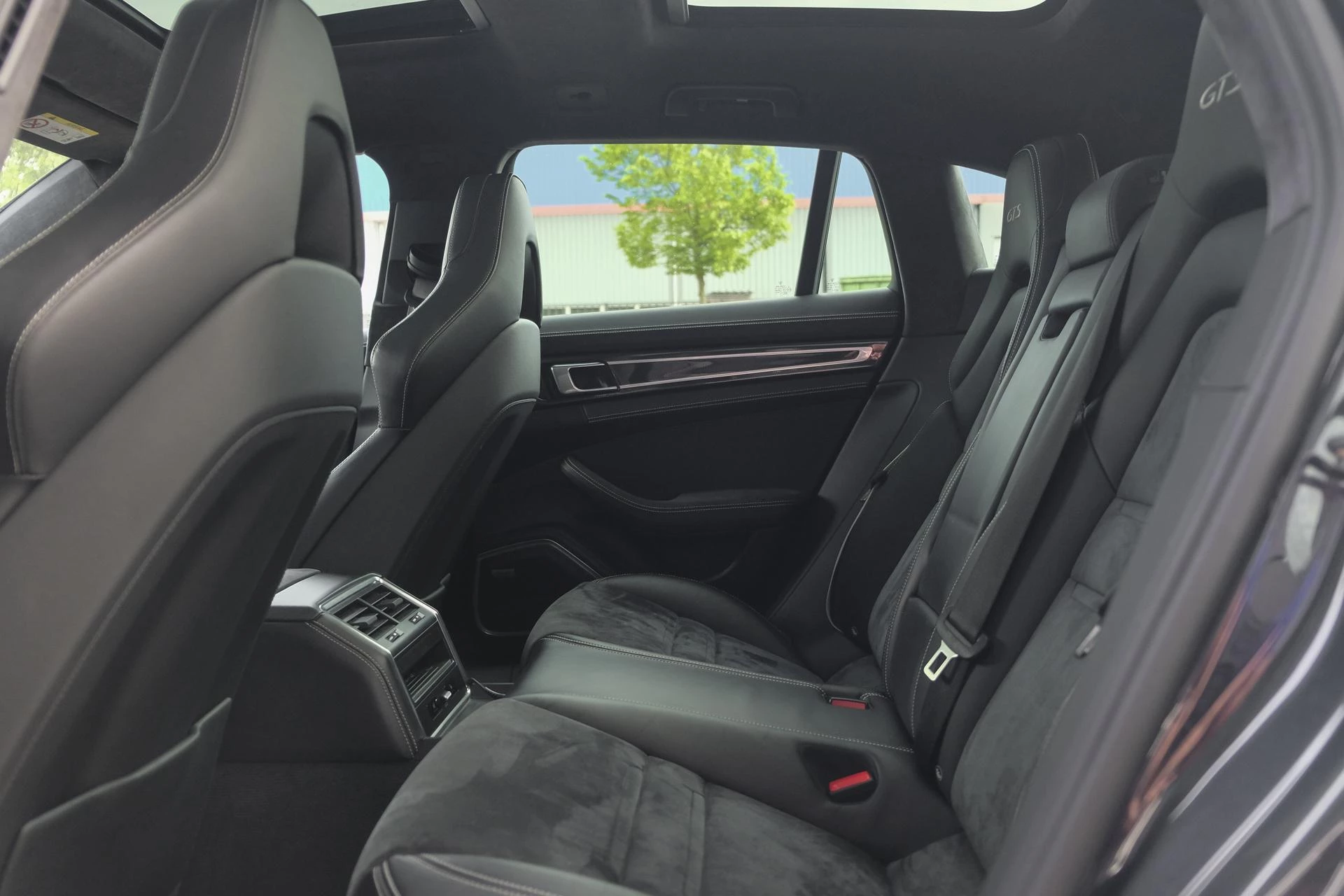 Hoofdafbeelding Porsche Panamera