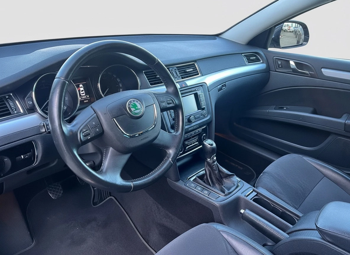Hoofdafbeelding Škoda Superb